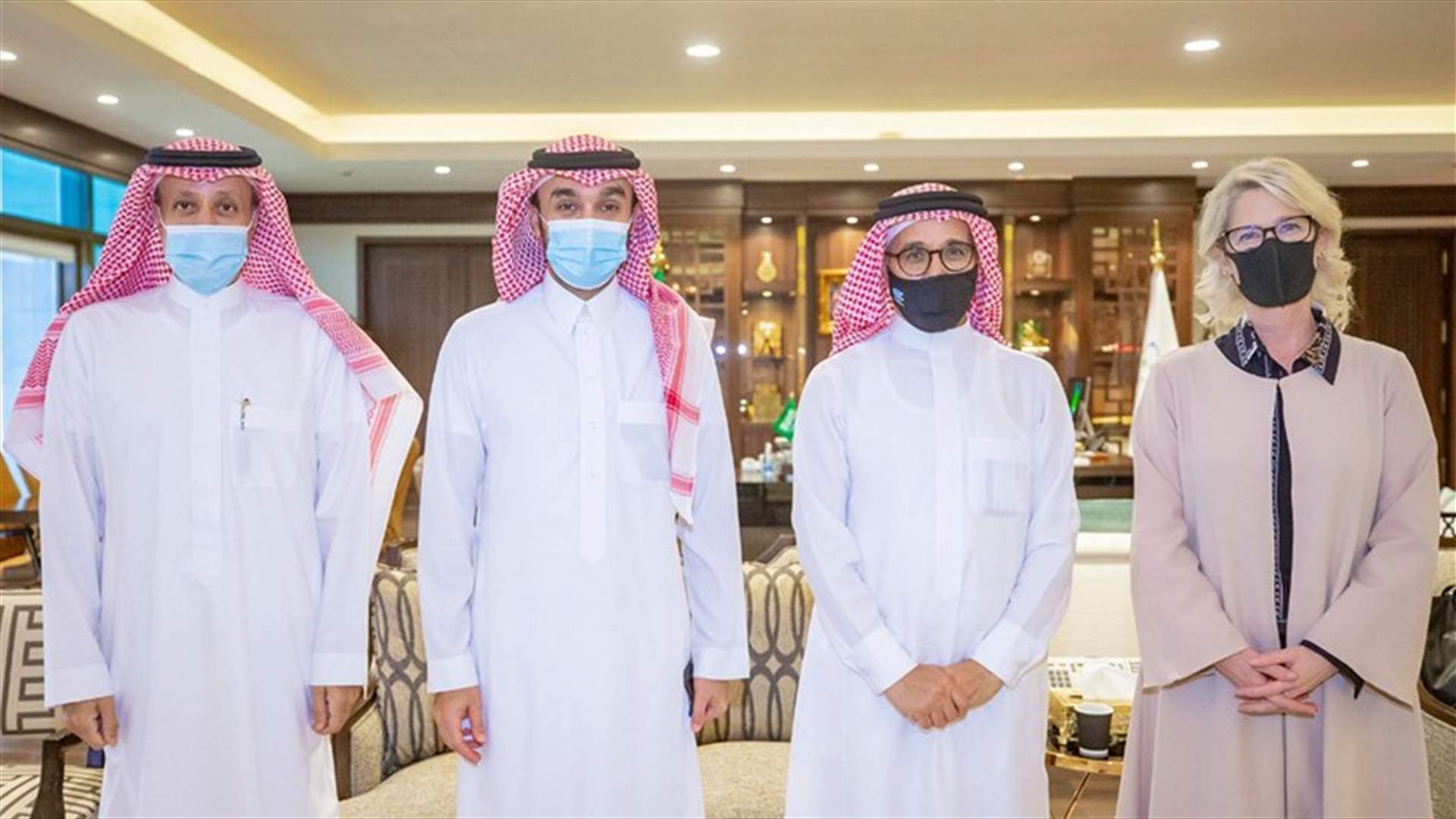 توقيع مذكرة تفاهم بين وزارة الرياضة وشركة نيوم