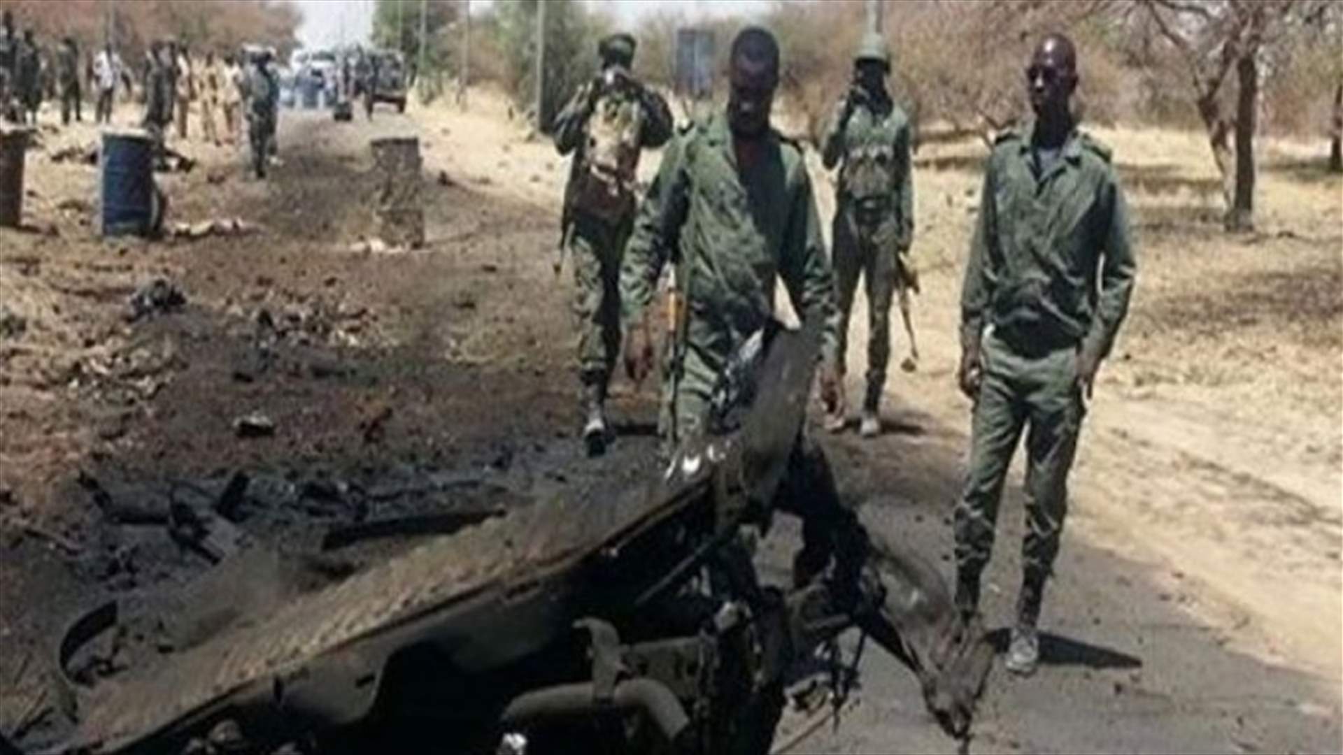 مقتل 12 جنديا ماليا على الأقل في هجومين بوسط البلاد