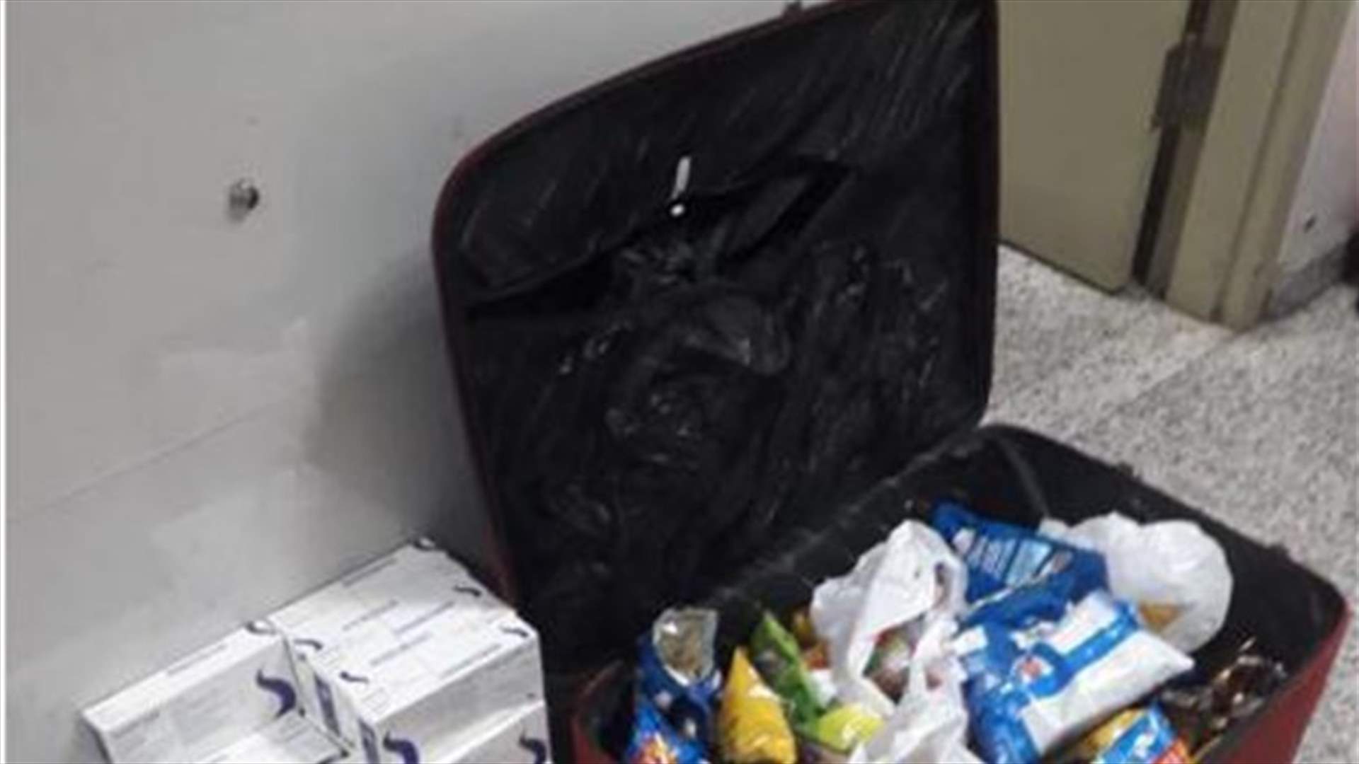 ضبط المزيد من الأدوية المدعومة في المطار وتوقيف المهرّب (فيديو)