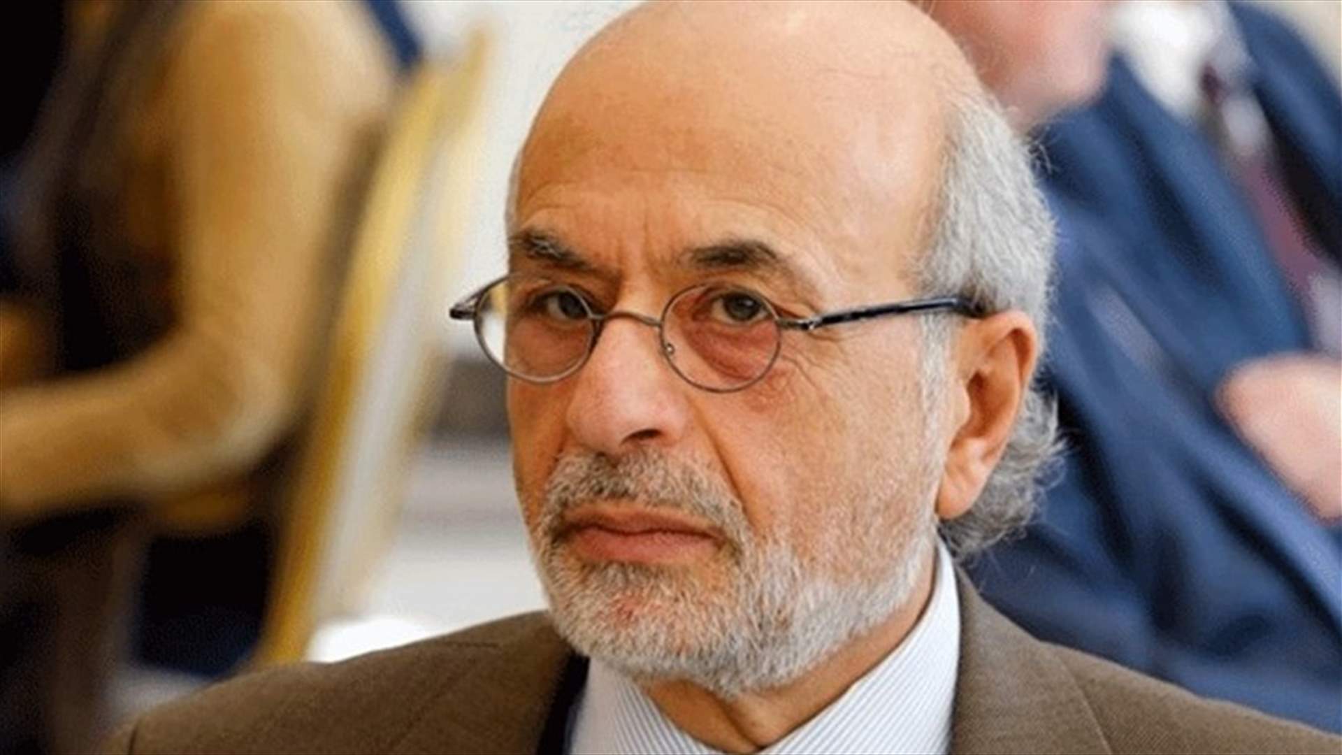 أكرم شهيب: نهبوا البلد ولم يرتووا