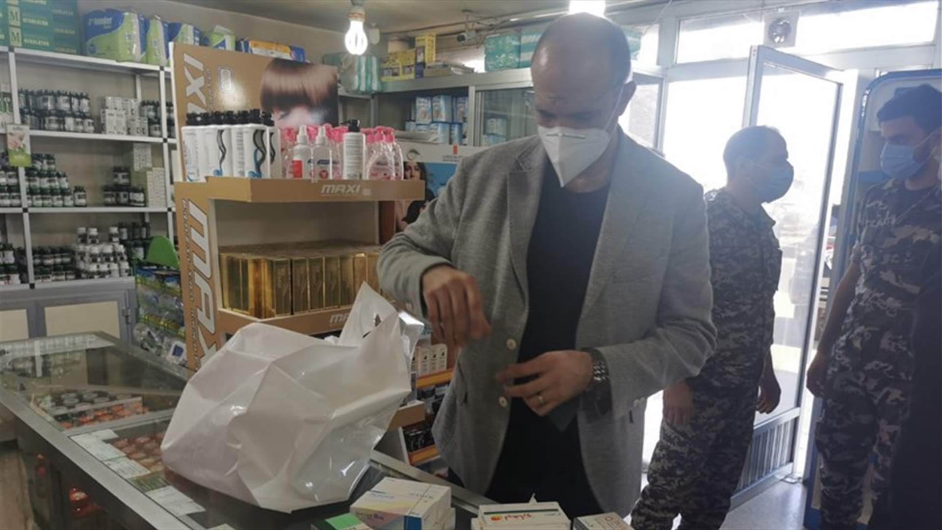 ضبط صيدليات ومستودعات ادوية تهرب الدواء... وحسن يتحدث عن &quot;مافيا&quot;: جولاتنا ستطال كل لبنان