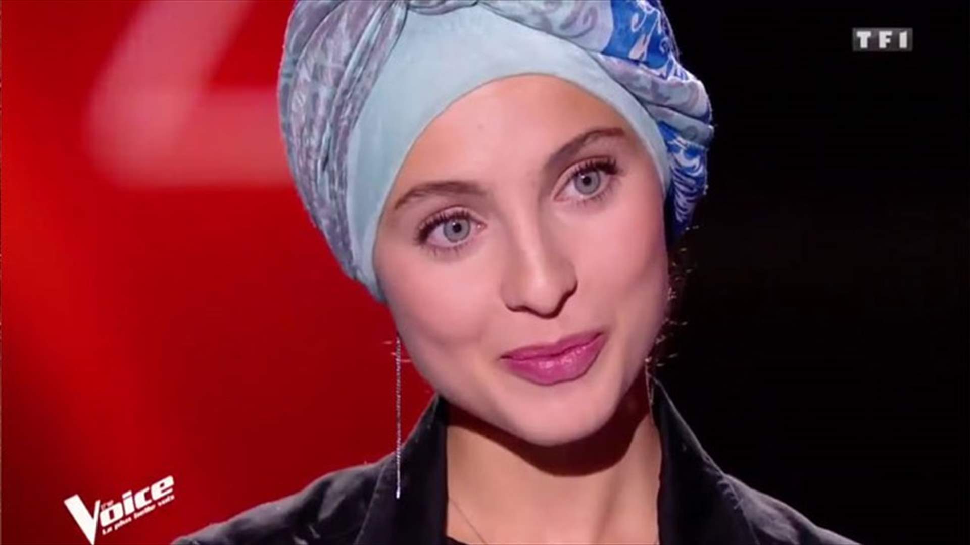 هذه المرة ليست اشاعة.. نجمة The Voice خلعت الحجاب