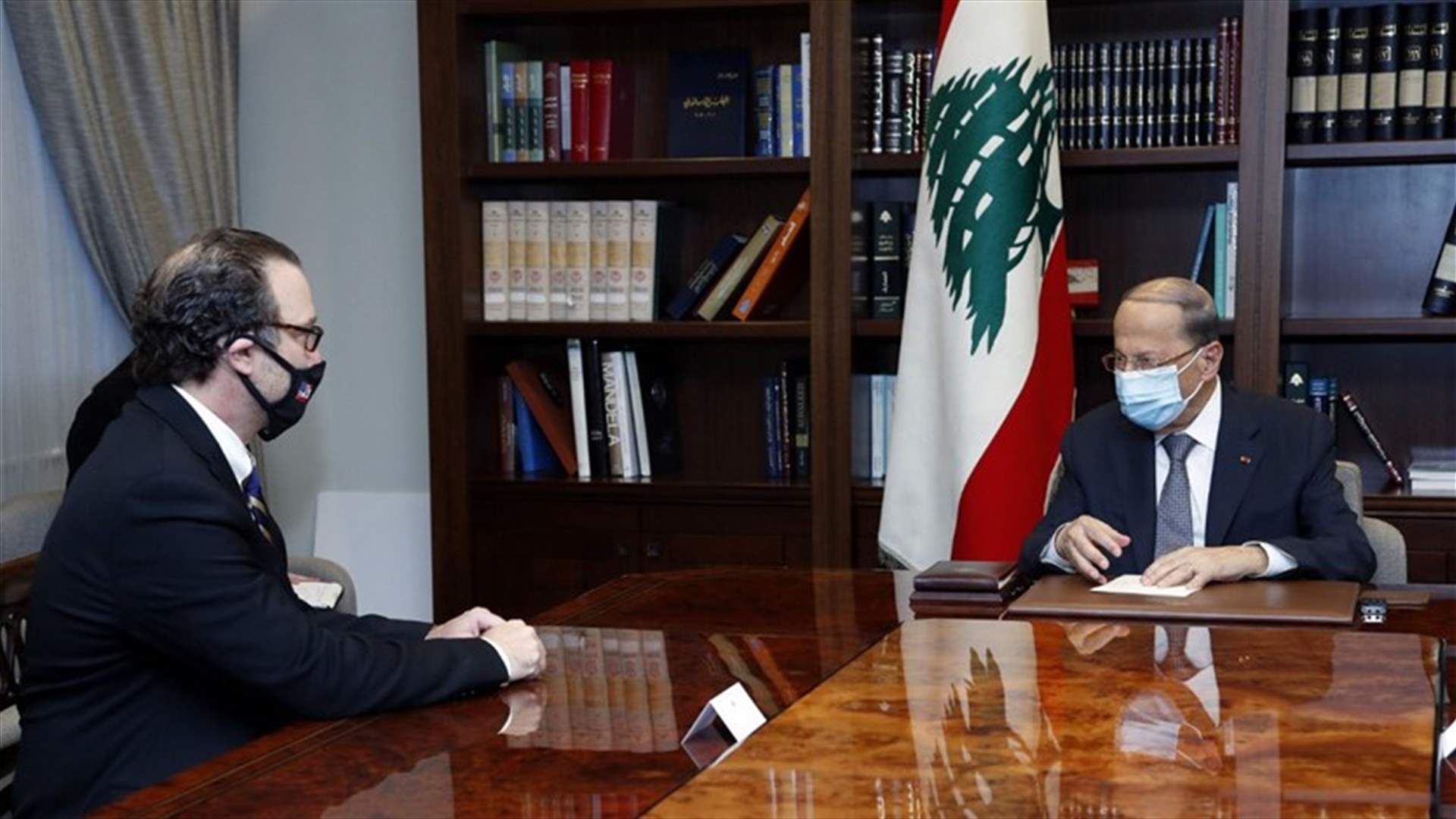 عون: العمل حاليا من اجل قيام حكومة نظيفة... شينكر: ننوه بدور الرئيس عون في مكافحة الفساد