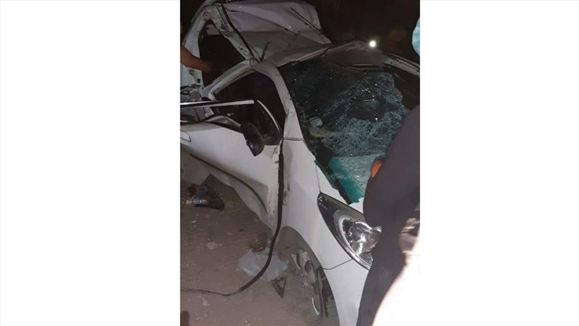 ثلاثة قتلى وجرحى بحادث مروع في الصرفند ليلا
