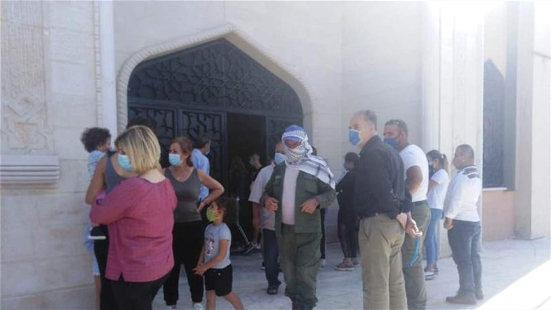 فحوص PCR لموظفي سرايا الهرمل والمخالطين