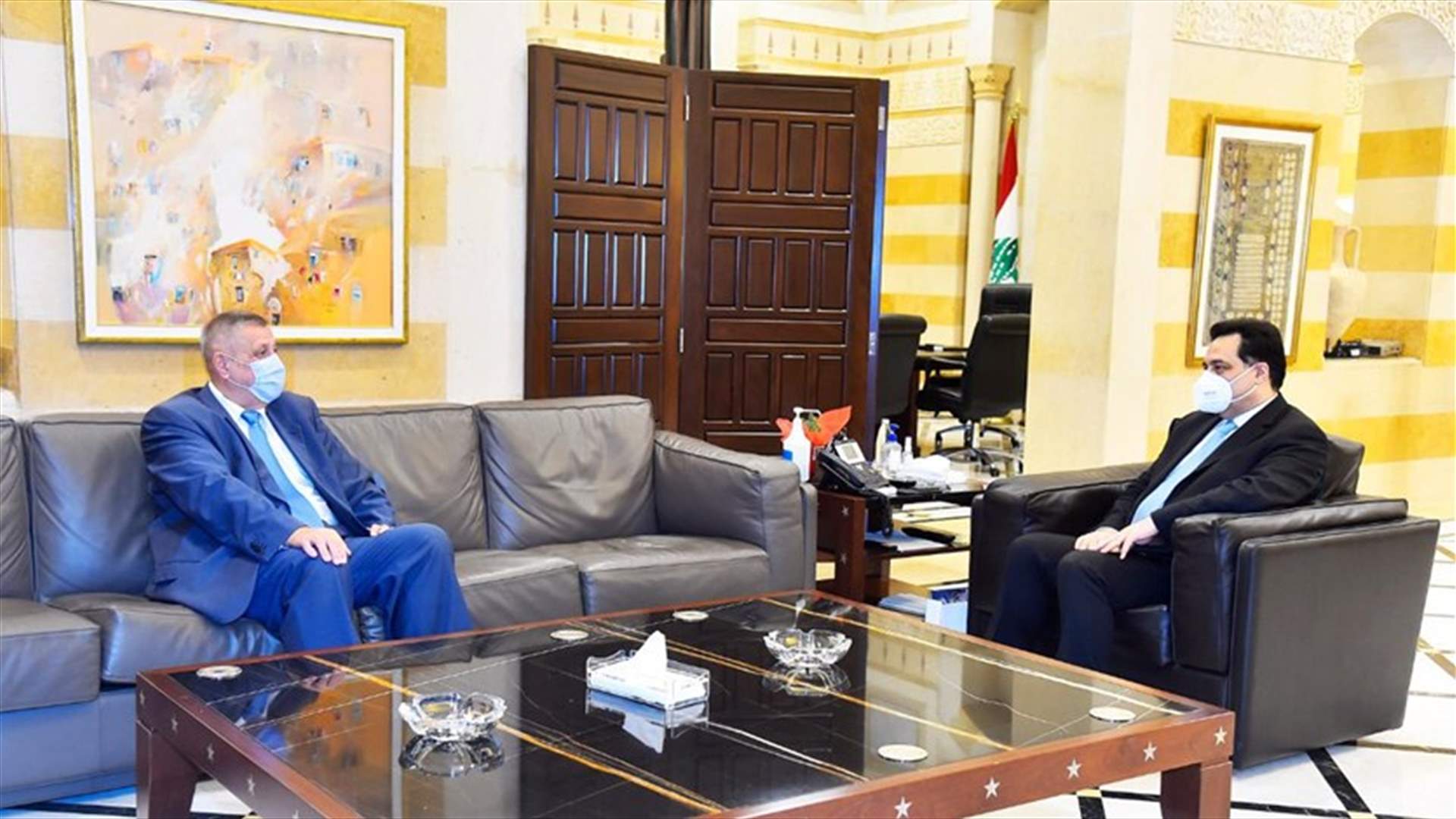 تقرير شركة توتال ودعم المحروقات وملف ترسيم الحدود على طاولة البحث في السراي