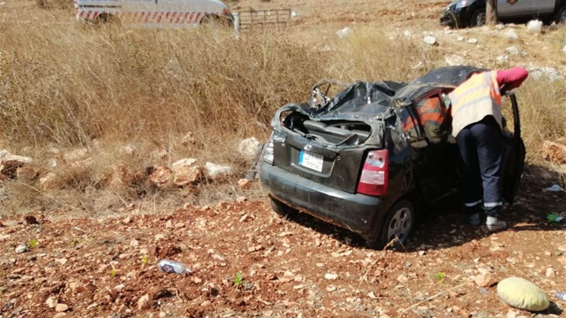 وفاة امرأة في انقلاب سيارة على طريق محمية وادي الحجير