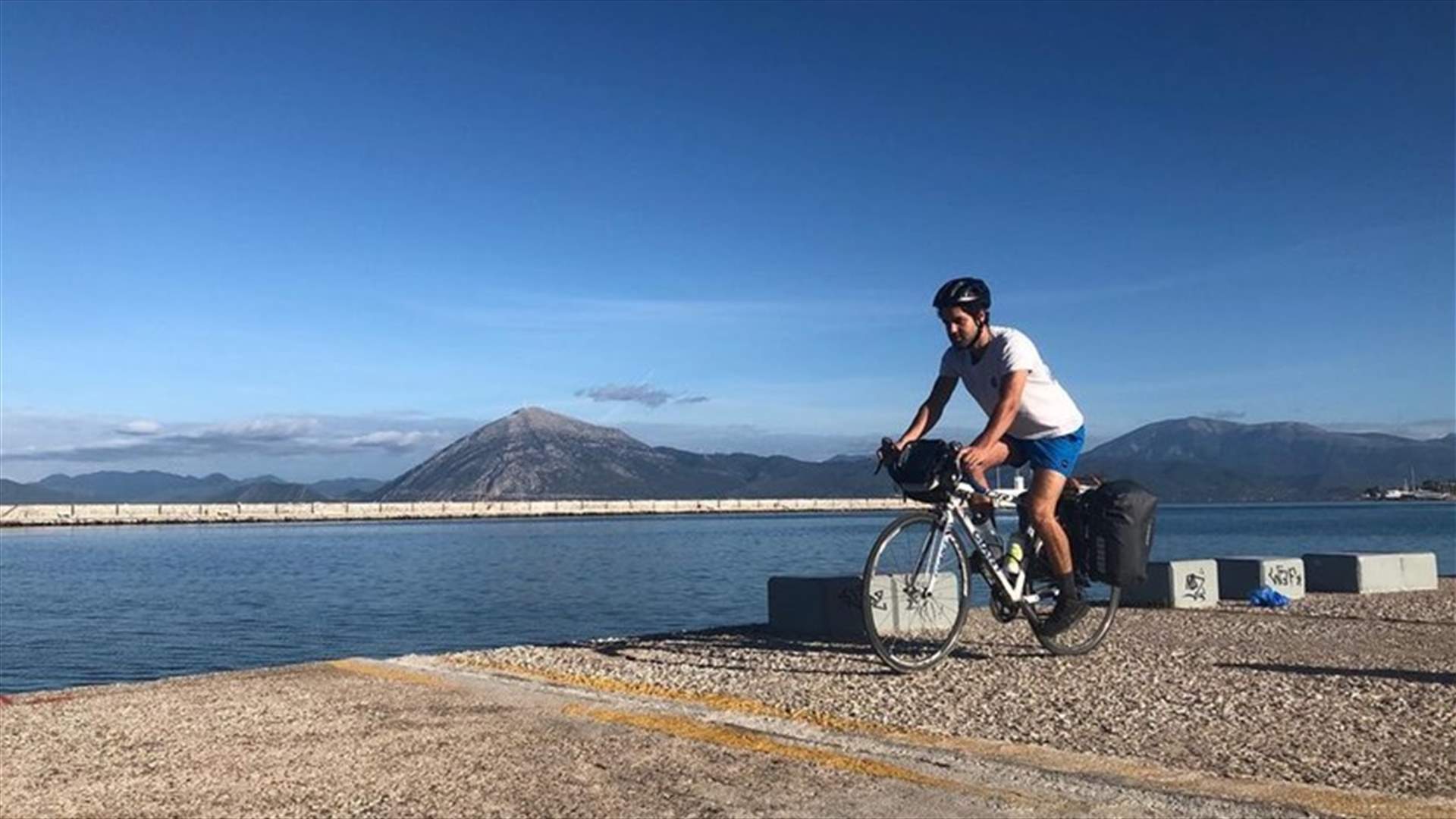 من النروج إلى اليونان .... رحلة مارك مونارشا عبر الدراجة الهوائية
