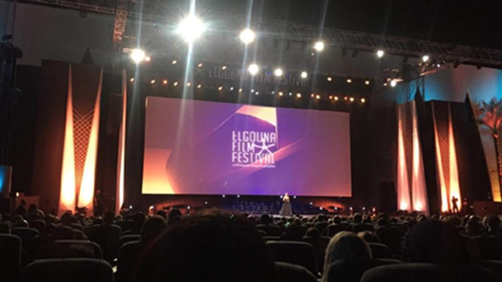 بين جيل الهام شاهين وهالة صدقي وجيل ياسمين صبري ورانيا يوسف...صورة مؤثرة من مهرجان الجونة السينمائي تبيّن الفرق