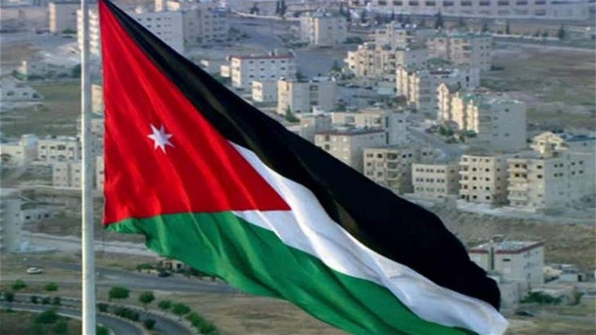 الأردن يعلن إعادة فتح معابره البرية الحدودية مع السعودية وإسرائيل