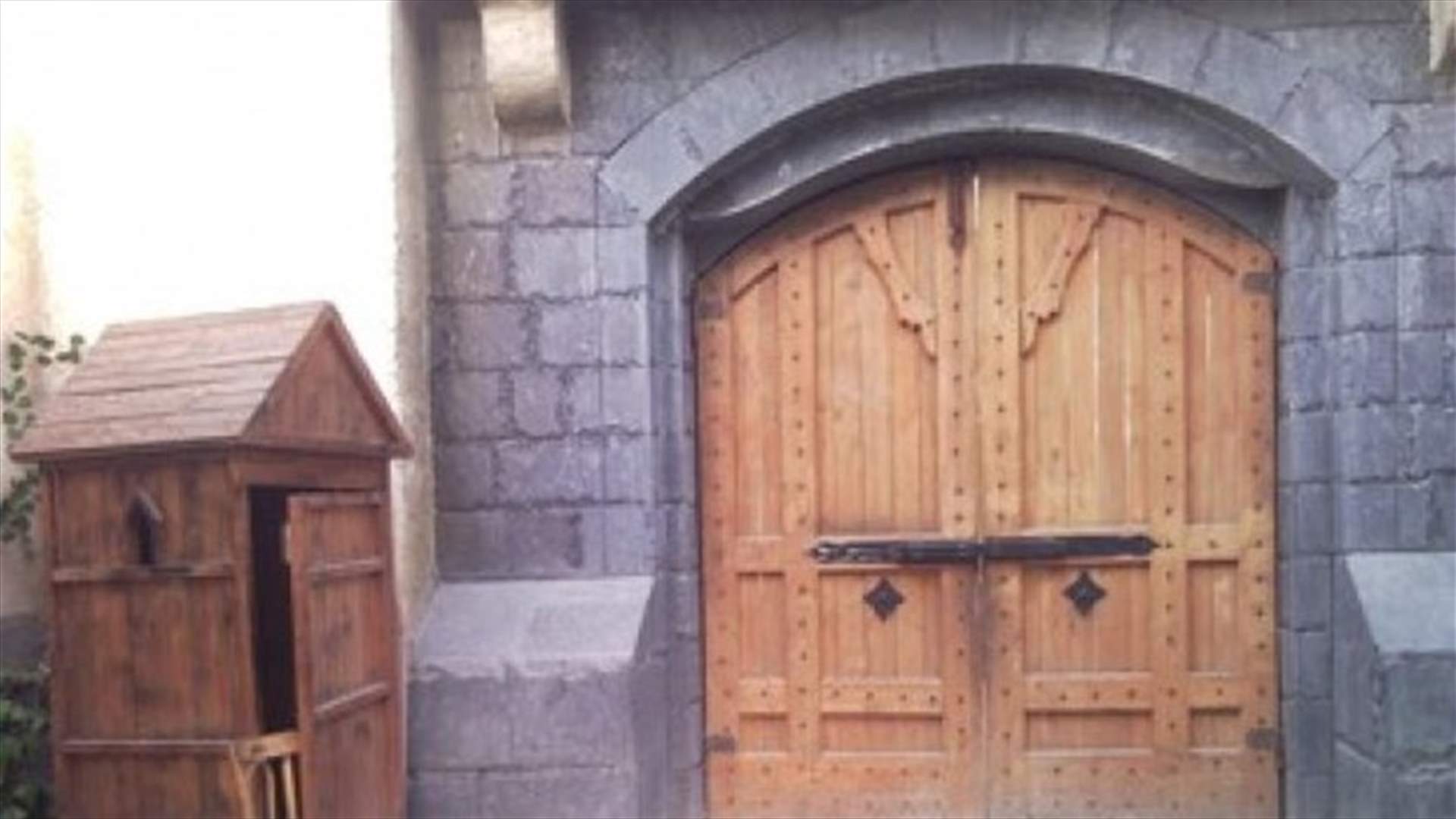 "باب الحارة" يخسر أحد نجومه...  توفي بعد صراع مع السرطان