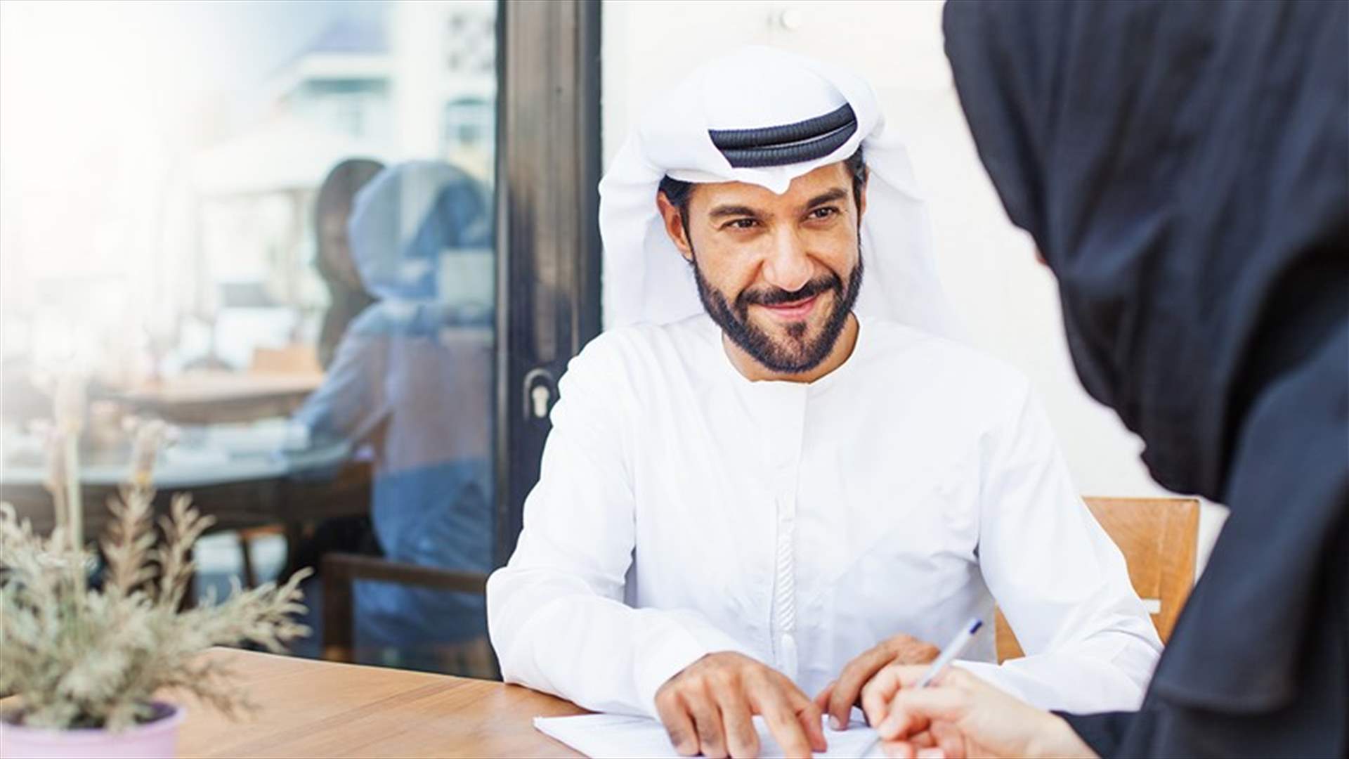 توصية من البرلمان الإماراتي بمنح المواطن 3 منازل إن تزوّج من 3 مواطنات