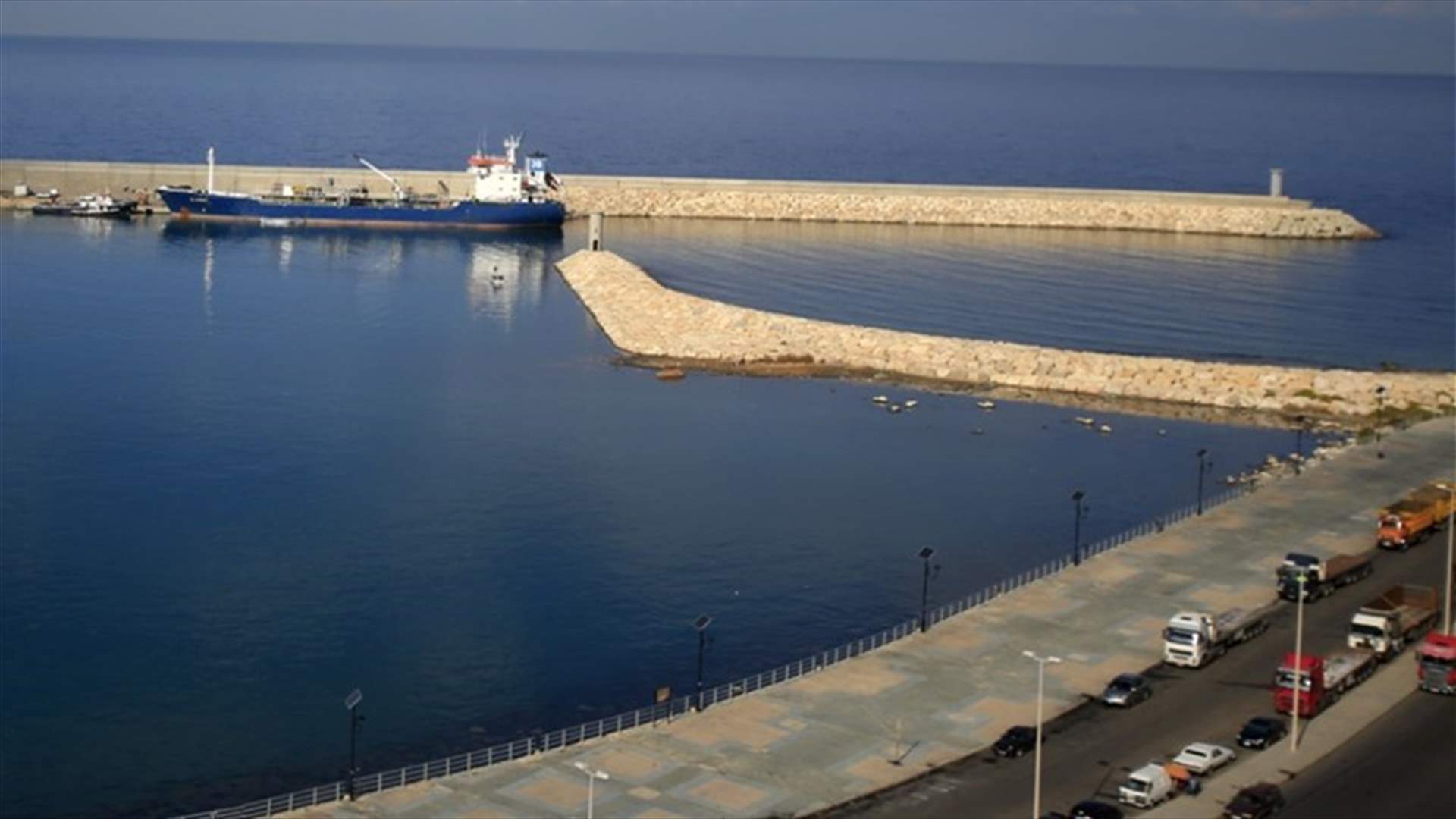 تامر بعد جولة تفقدية في مرفأ صيدا: قسم كبير من المرفأ الجديد قد أنجز