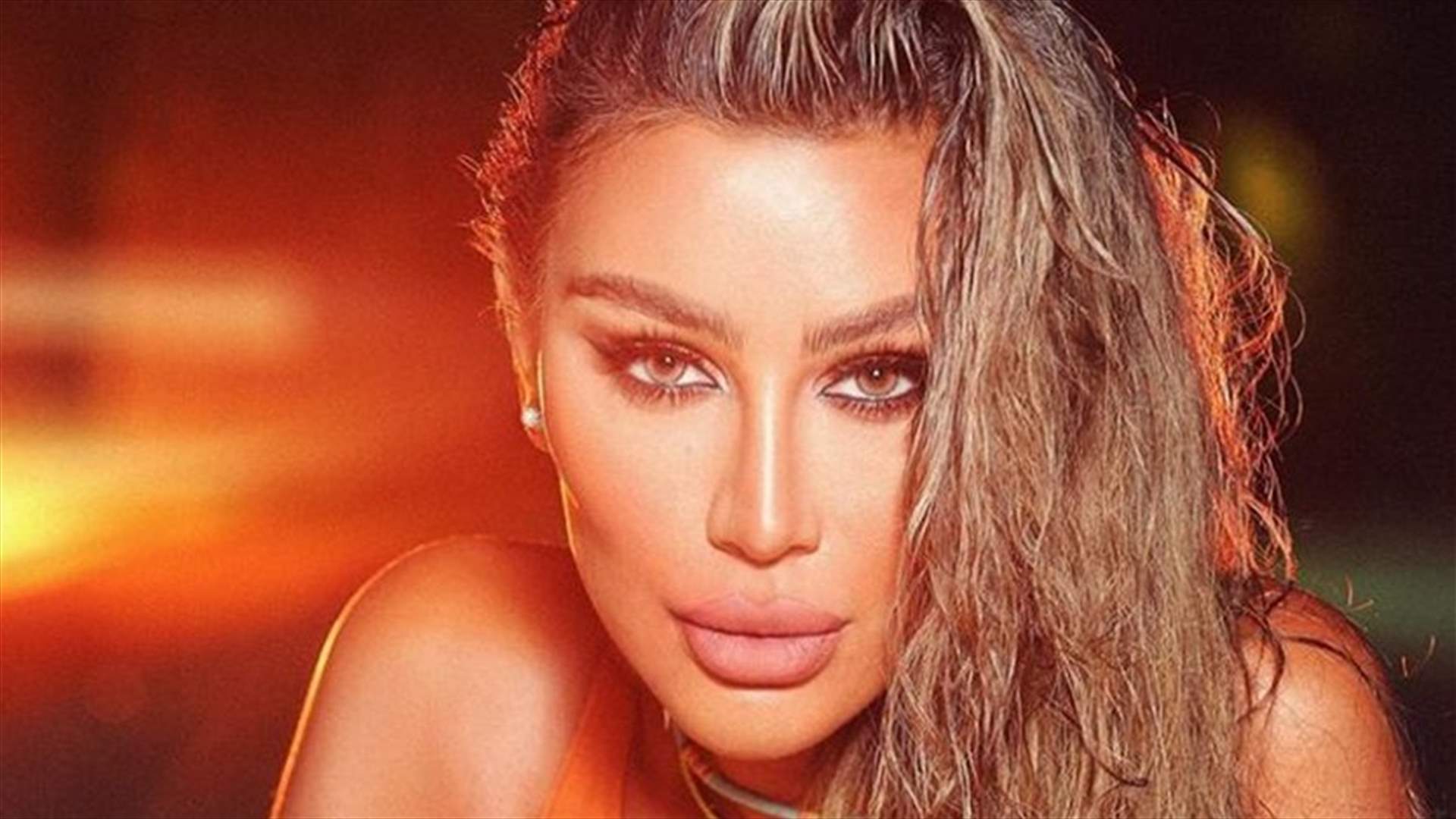 مايا دياب تمارس الرياضة بقسوة.. هل تفوّقت على كريستيانو رونالدو بتمارين المعدة؟ (فيديو)