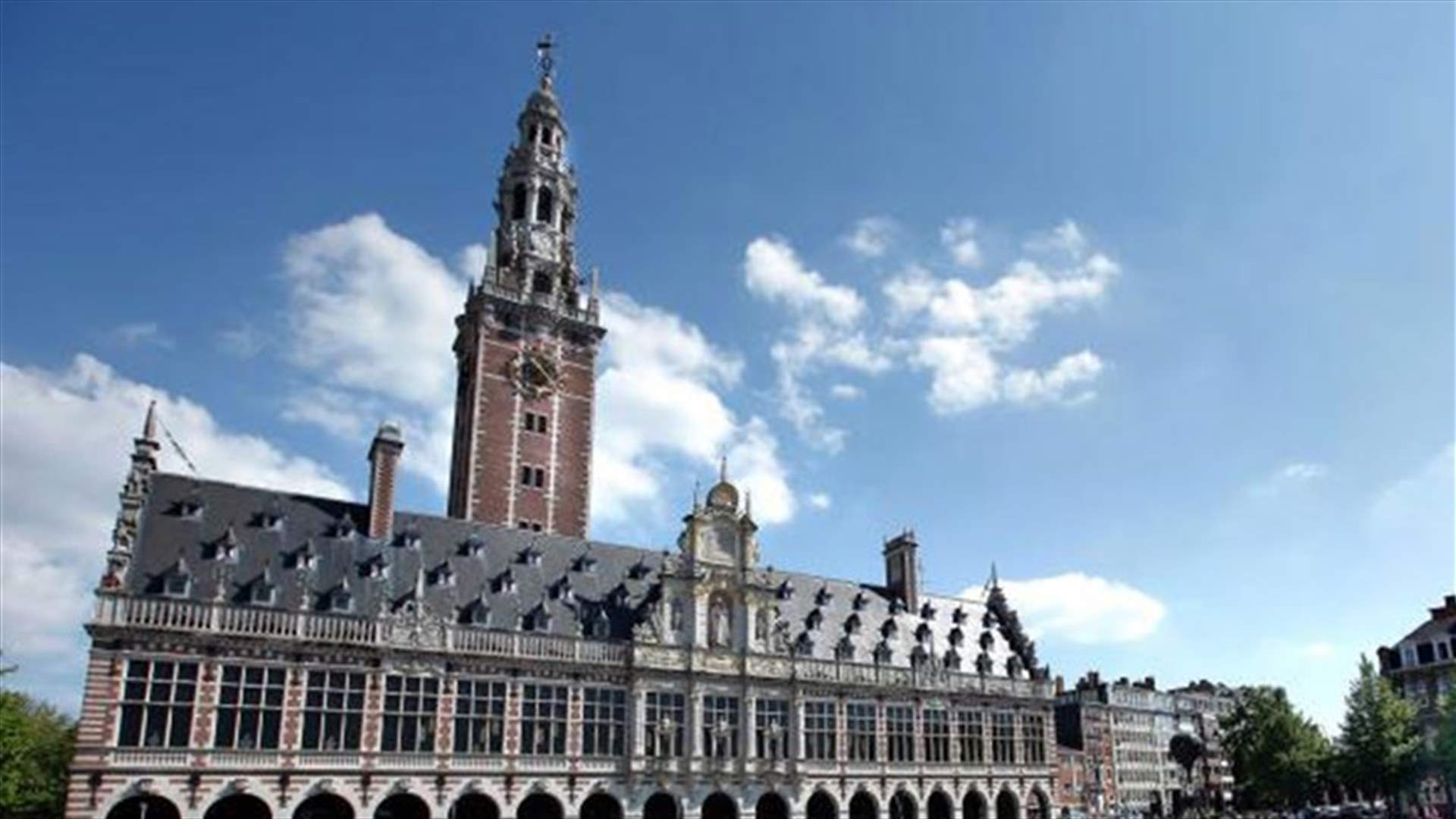 Majzoub informed by Lebanon&#39;s Ambassador to Belgium of decision to exempt students from registration fees