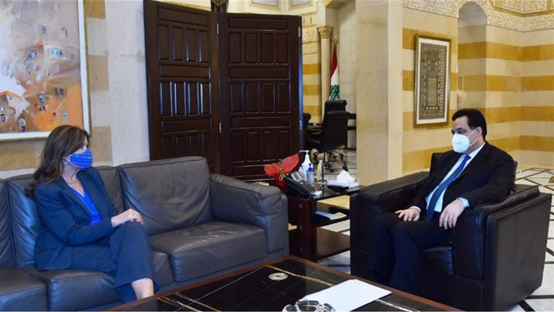 التطورات العامة بين دياب والسفيرة الأميركية