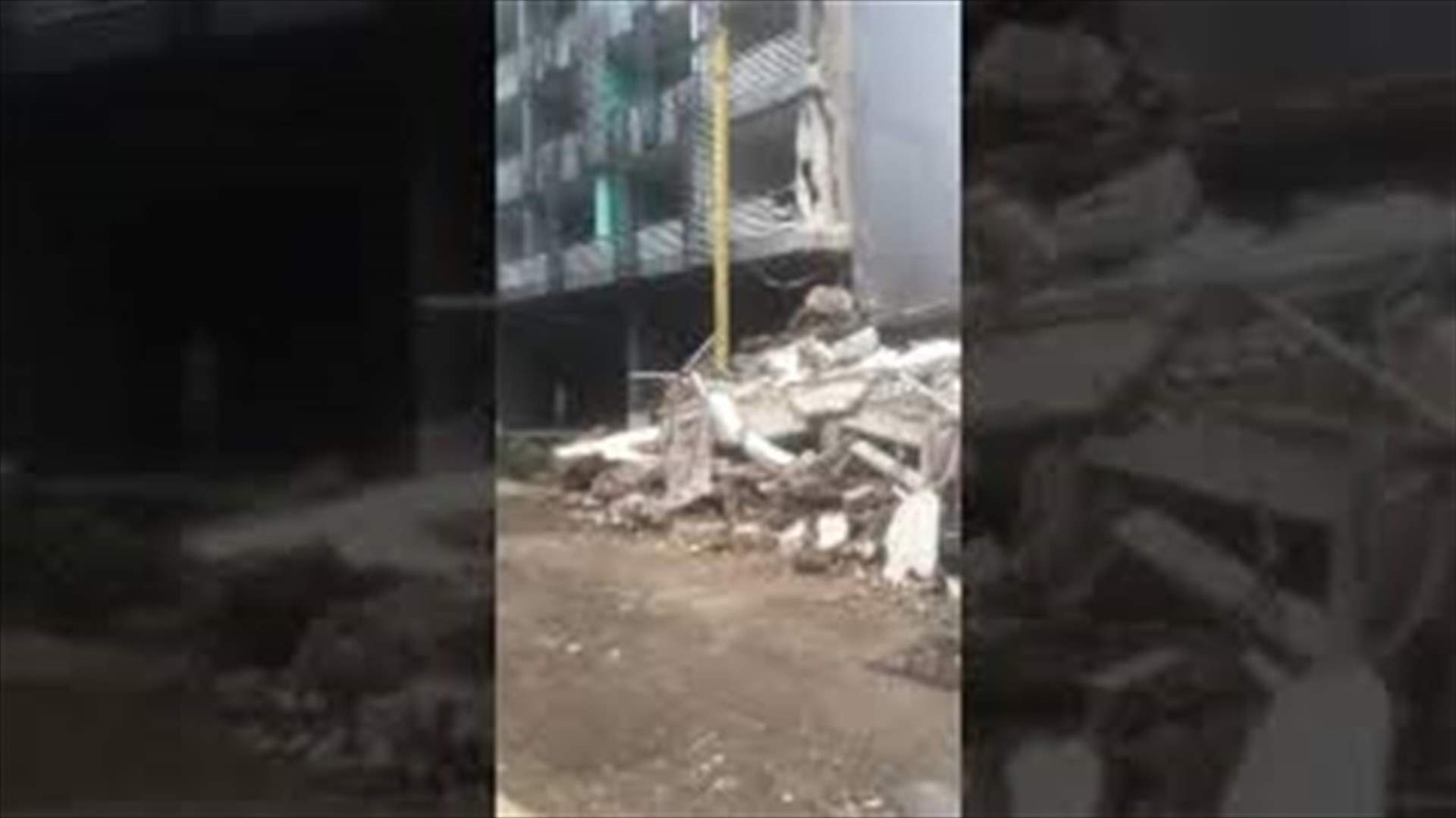 سقوط مبنى في المدوّر (فيديو)