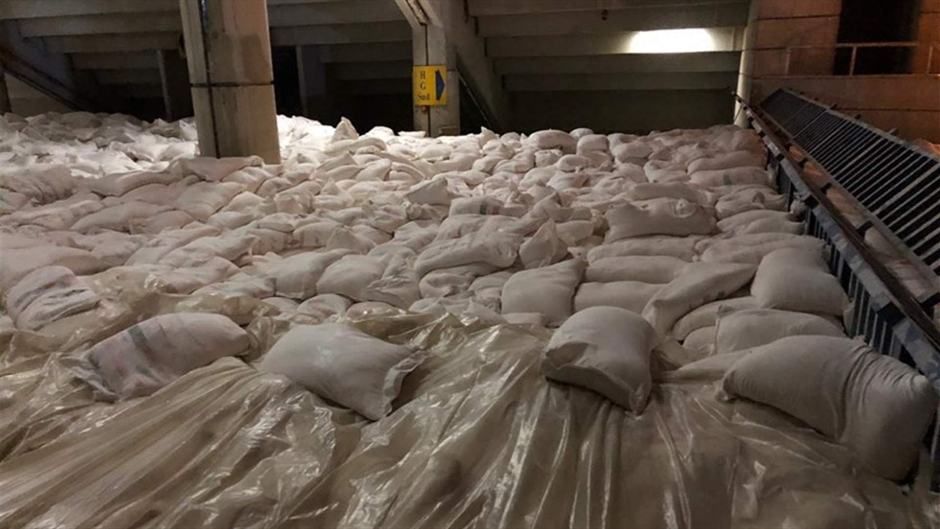 مدير عام المنشآت الرياضية: لا علاقة لنا بالطحين المخزن في منشآت المدينة الرياضية
