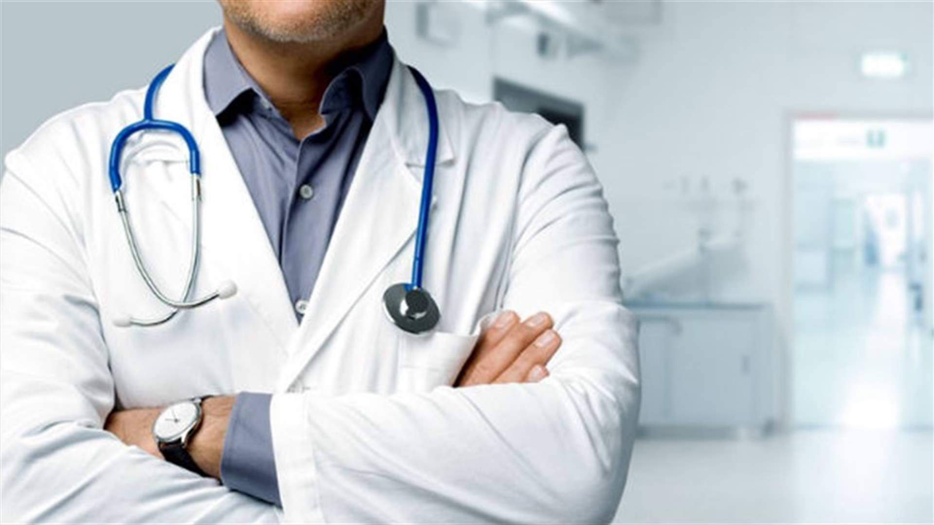 الاعتداء على طبيب وزوجته الحامل داخل عيادة نسائية في المنية... اليكم التفاصيل