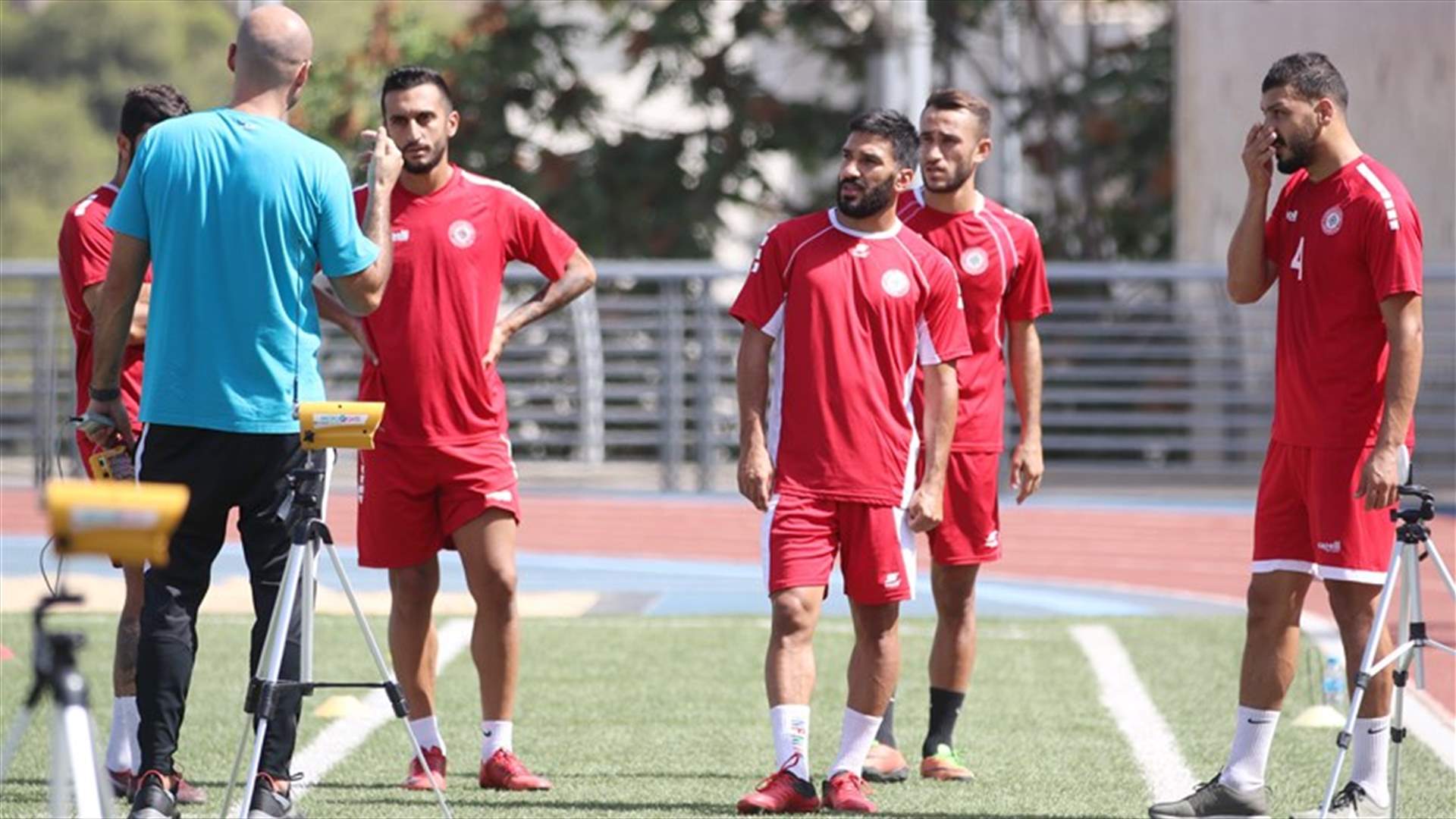 المنتخب اللبناني لكرة القدم يعلن عن قائمة اللاعبين المشاركين في معسكر دبي