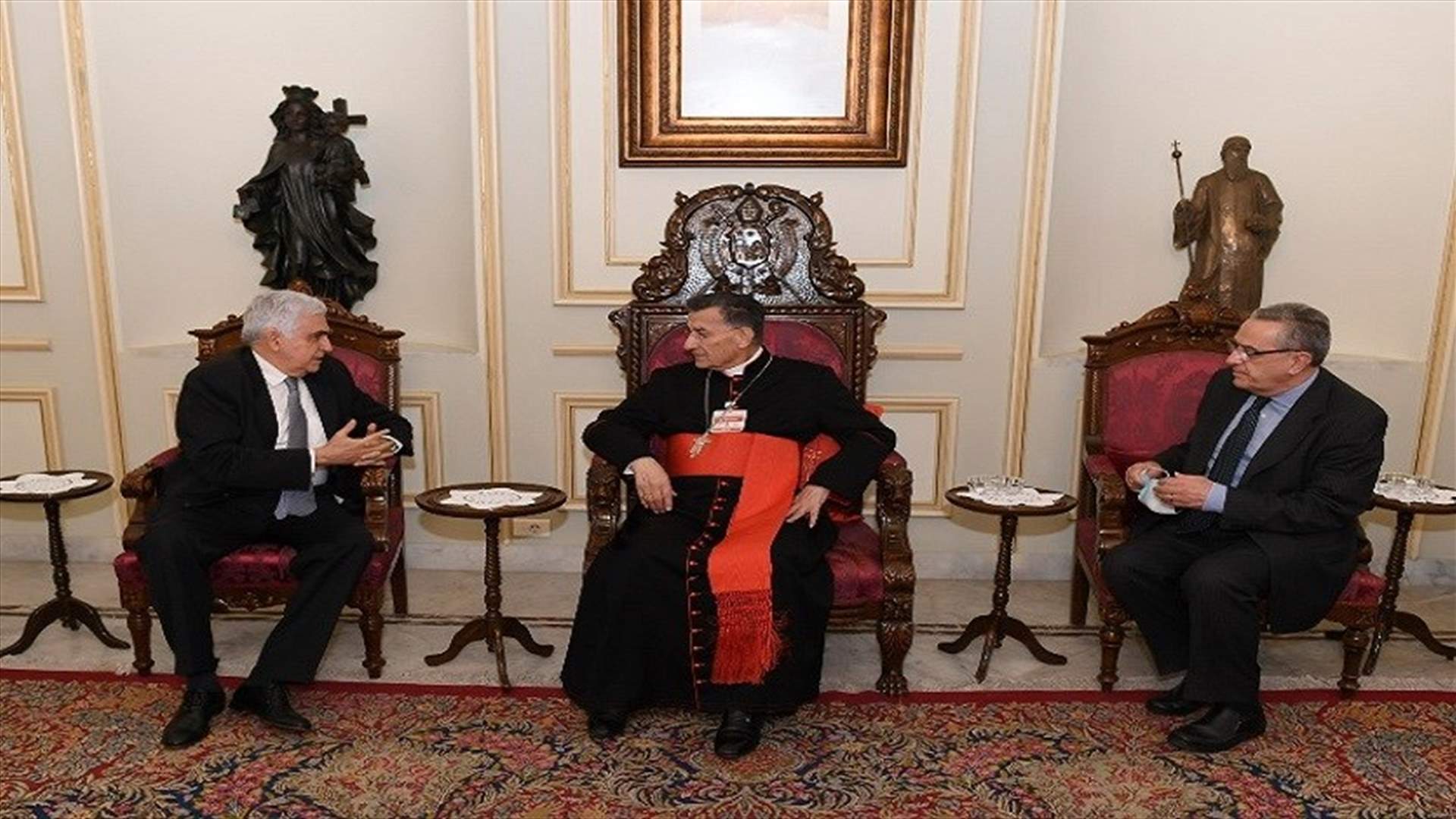 سلسلة لقاءات للراعي... وابو فاضل لمس قلق البطريرك من الوضع الراهن في لبنان