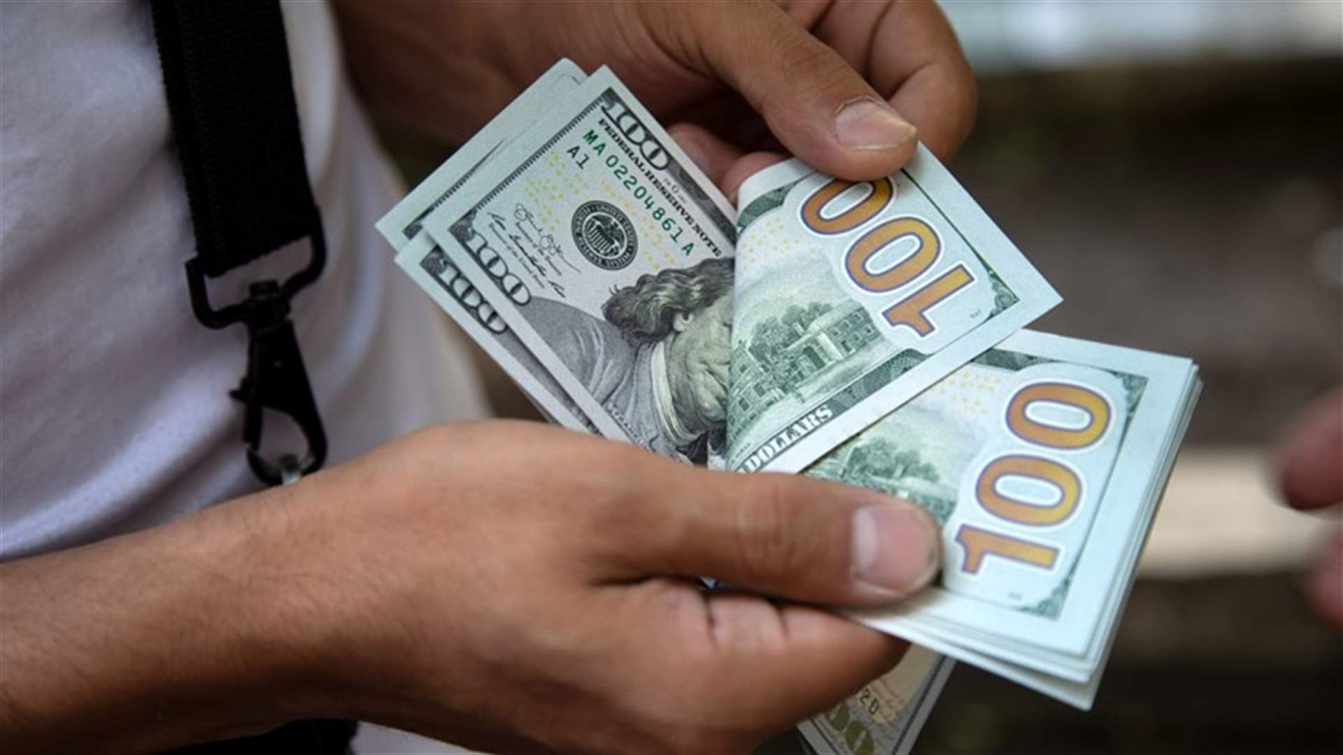 سعر صرف الدولار مقابل الليرة