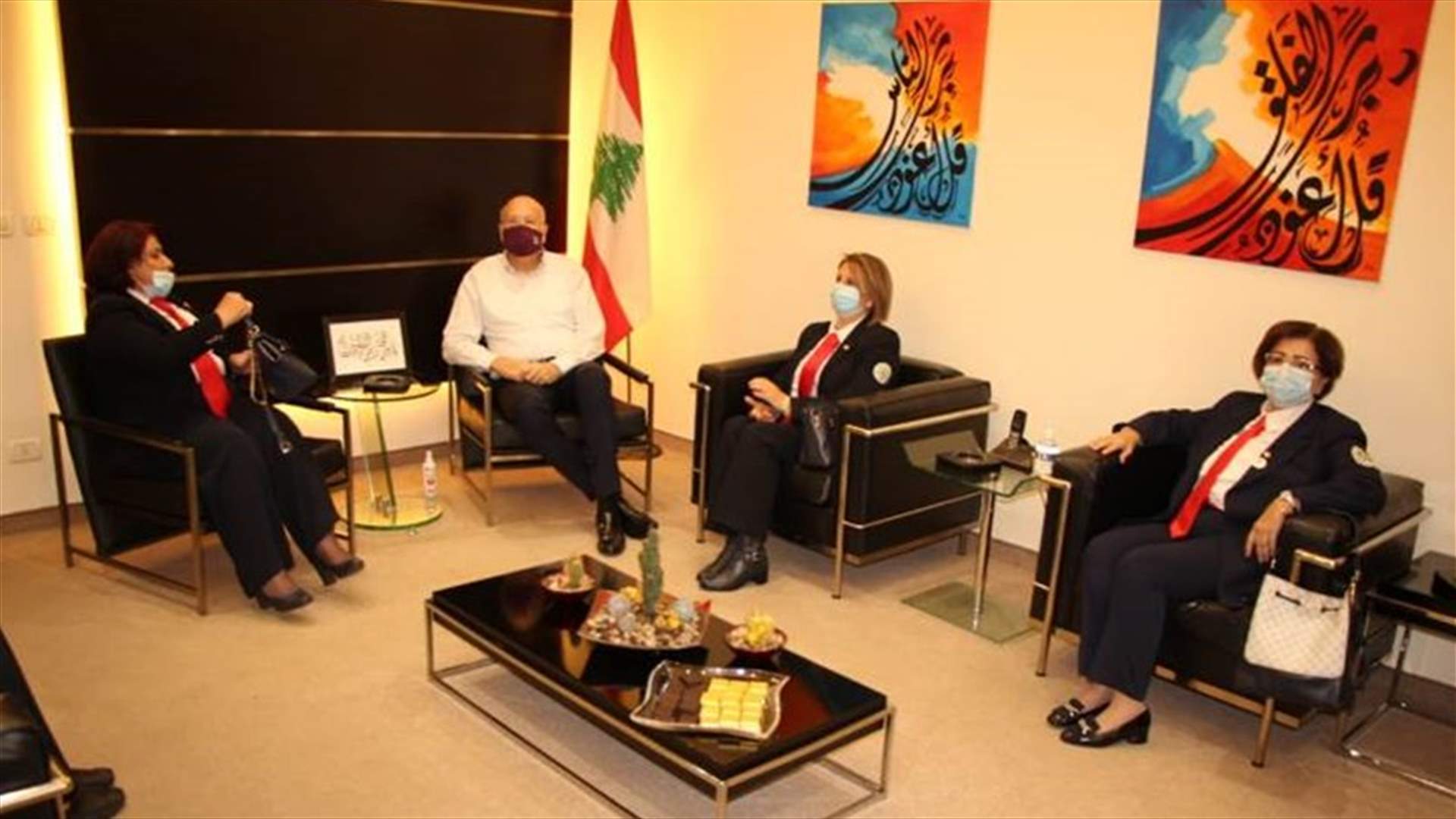ميقاتي: المطلوب الا نضيع فرصة المبادرة الفرنسية وعلى الجميع تغليب المصلحة اللبنانية