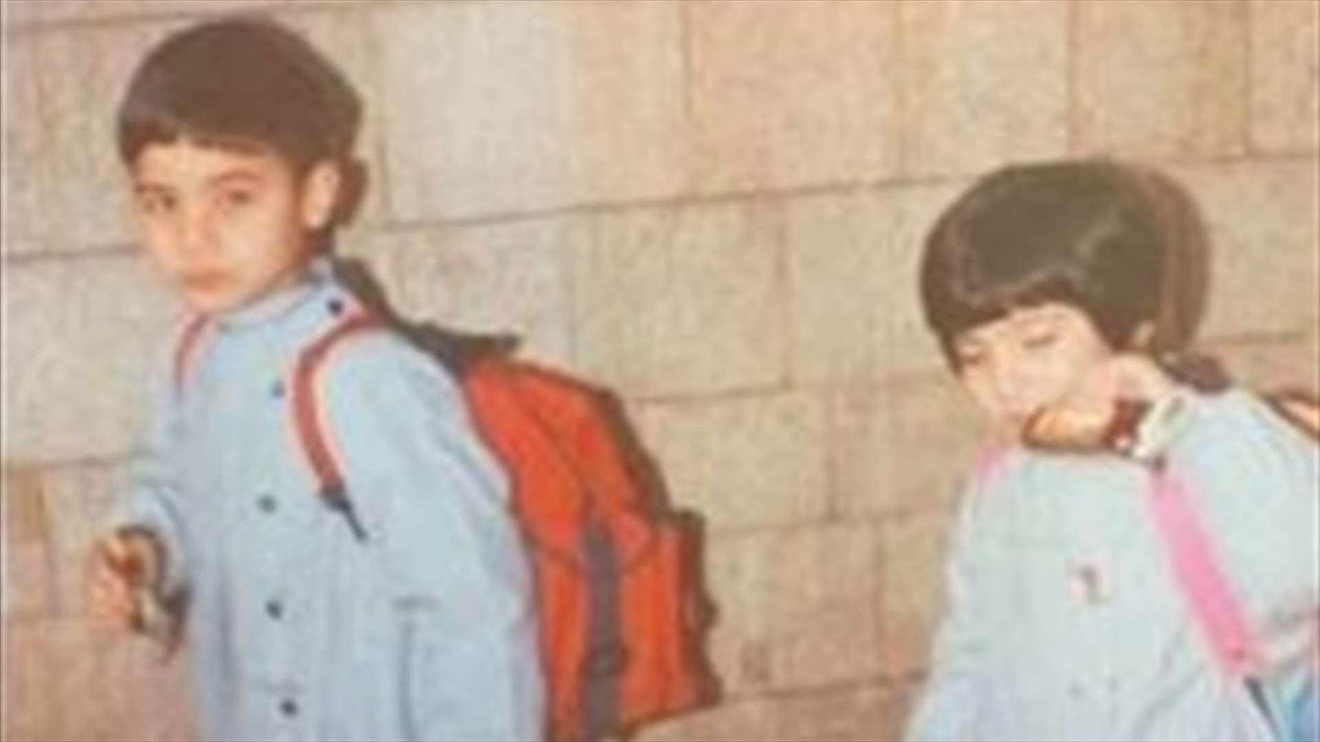 نجم لبناني يسترجع ذكريات المدرسة بصورة من طفولته.. خمّنوا من هو؟