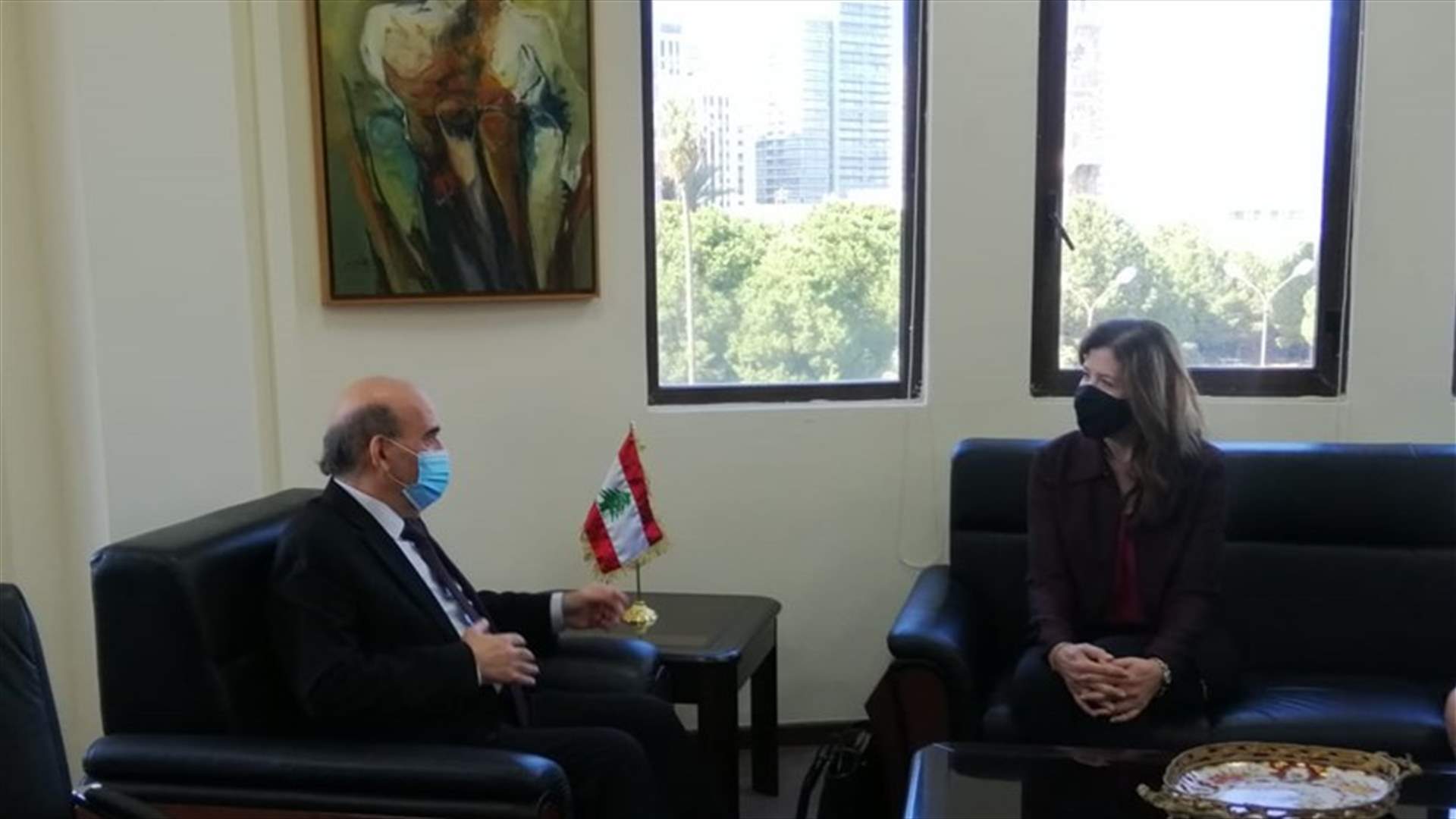 وهبه استقبل السفيرة الأميركية... بحثٌ في العلاقات الثنائية وفي اجراءات الإدارة الأميركية بحق بعض اللبنانيين