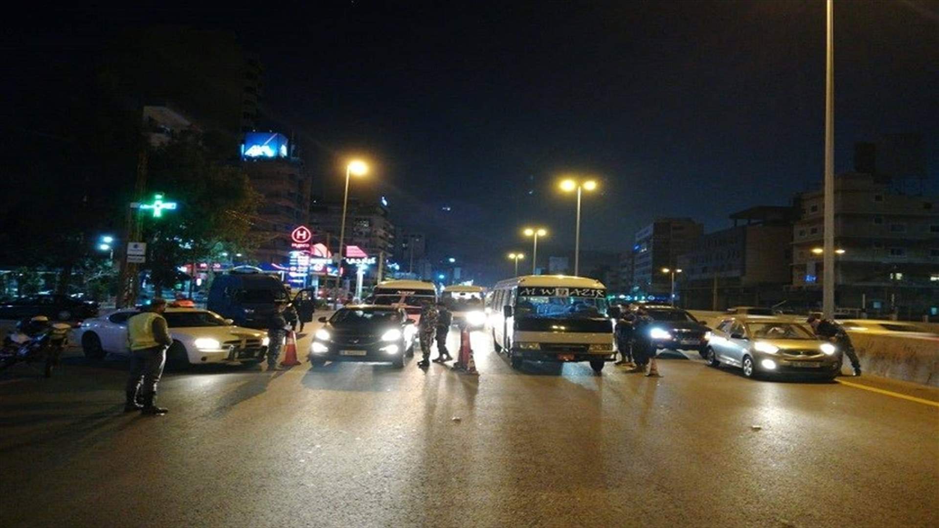 قوى الأمن تتشدد في ضبط مخالفات قرار التعبئة... وحواجز في مناطق عدة (صور)