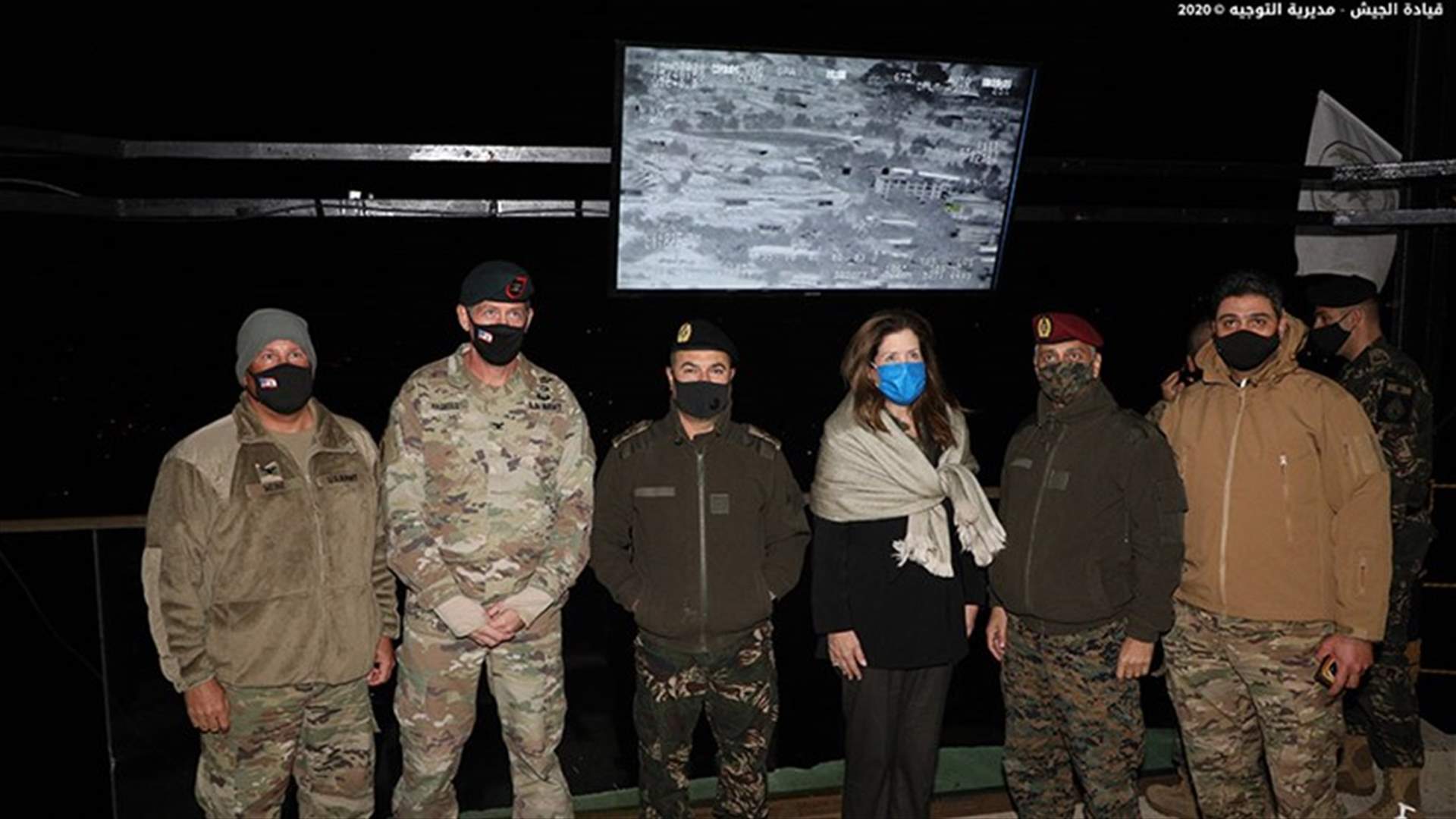 مناورة لفوجي المغاوير والمجوقل في ثكنة حمانا...