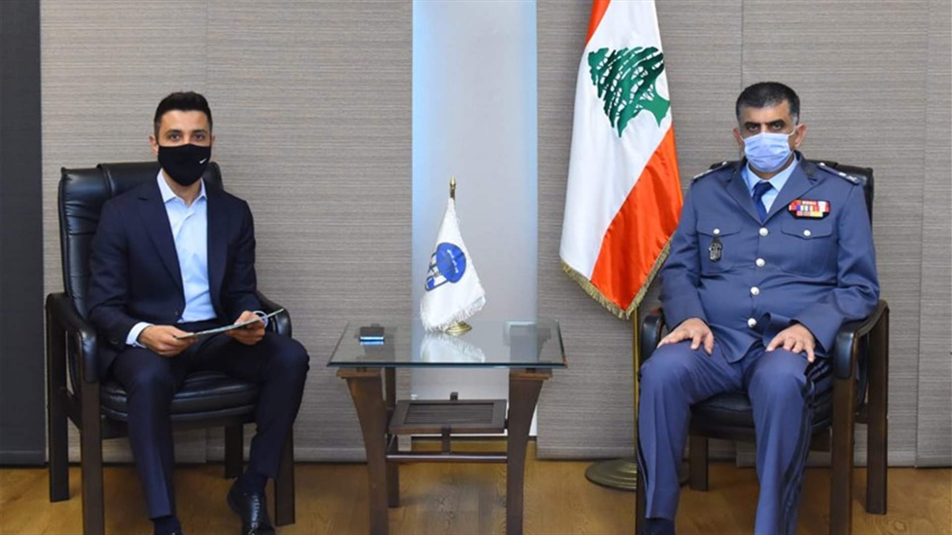 مذكرة تفاهم بين اللواء عثمان وجو معلوف بشأن برنامج الدعم النفسي والقانوني لمساعدة الاحداث