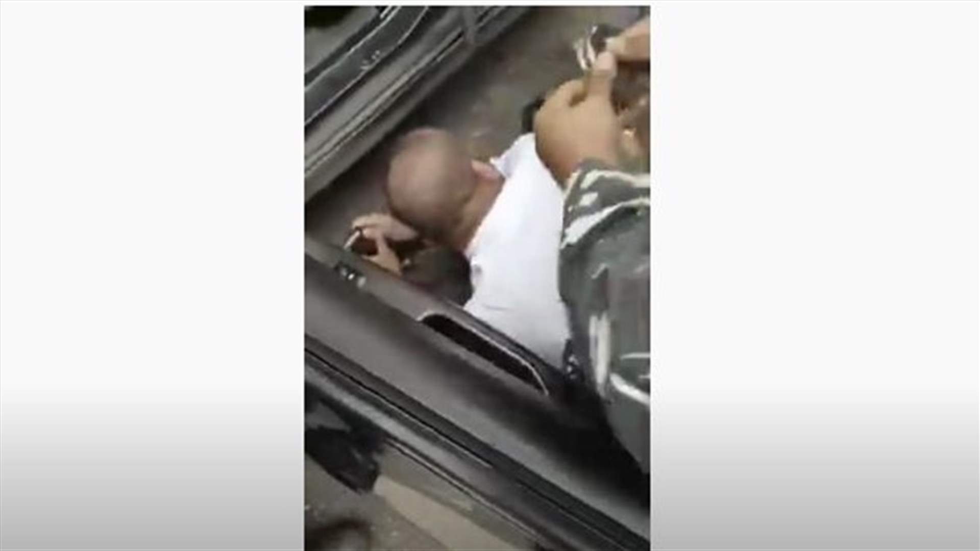 توقيف أحد المحامين على حاجز بسبب "المفرد والمجوز" يثير بلبلة... (فيديو)