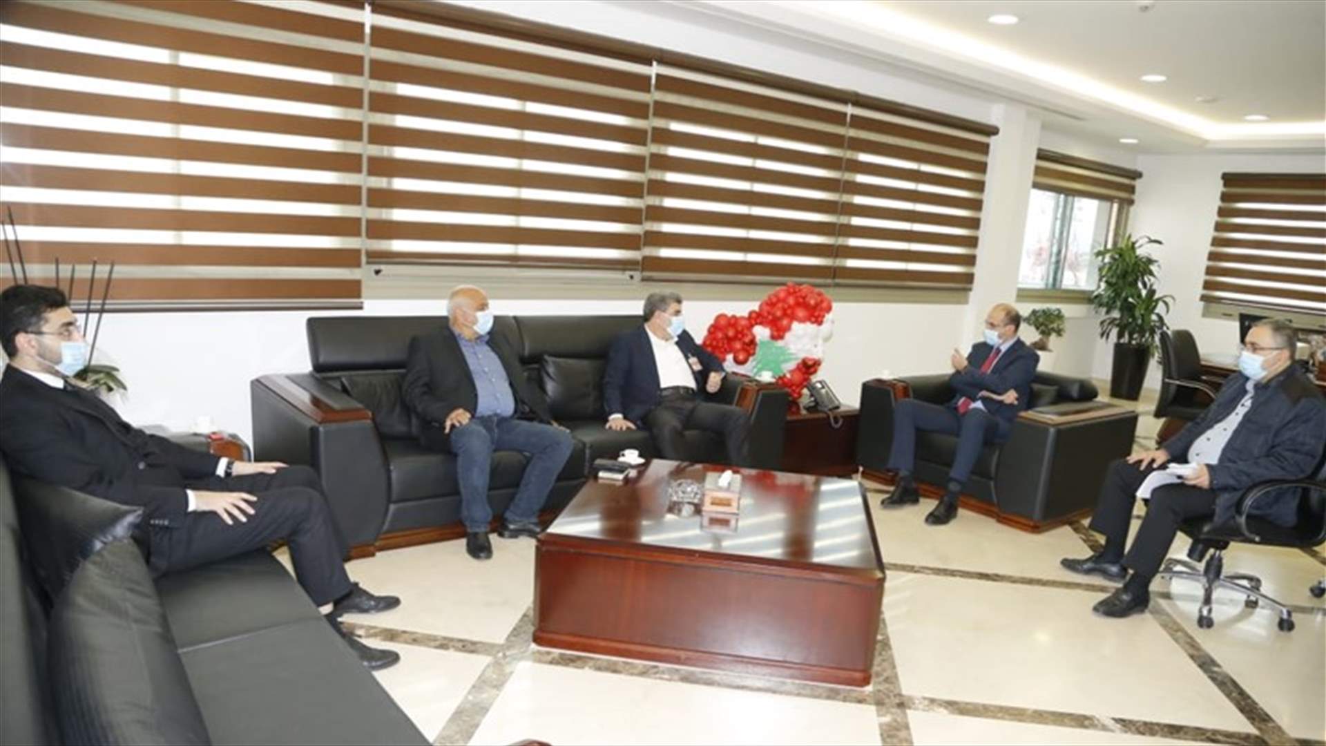 حسن تابع مع رئيس اتحاد بلديات صور ووفد من حركة أمل تجهيز المؤسسات الاستشفائية