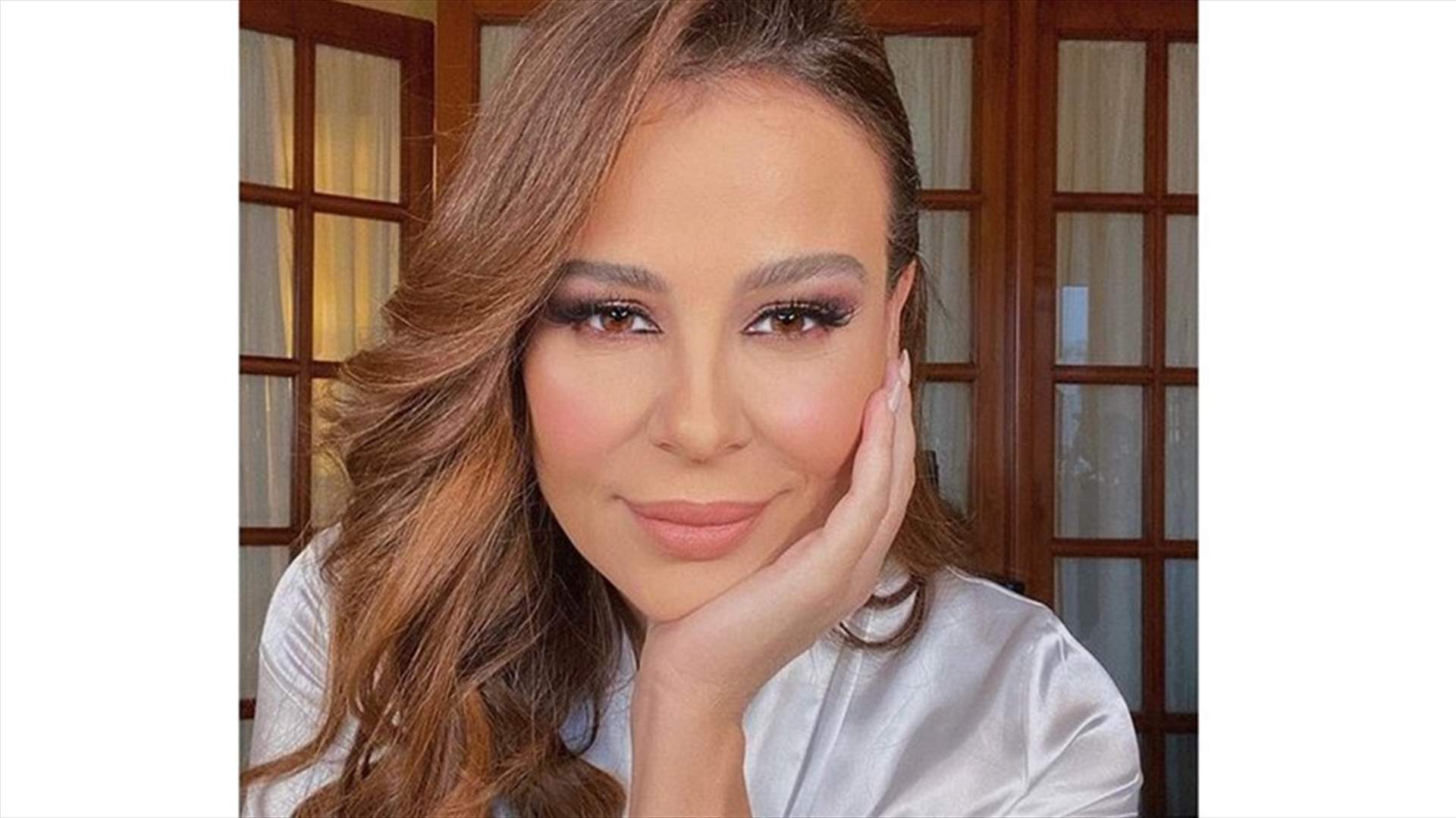 كارول سماحة تشوّق جمهورها برفقة ابنتها... وتضع اللمسات الأخيرة على ألبومها القادم (فيديو)