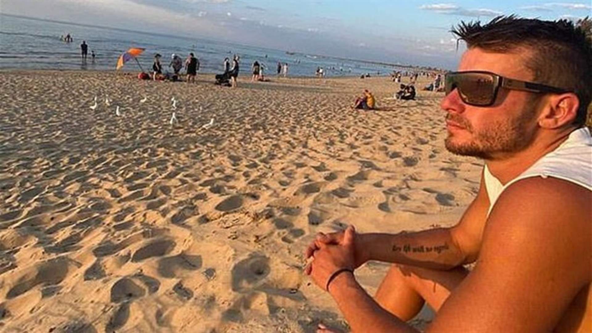 دفاعاً عن حبيبته... شاب يتعرّض للطعن في قلبه بزجاجة مكسورة (صورة)