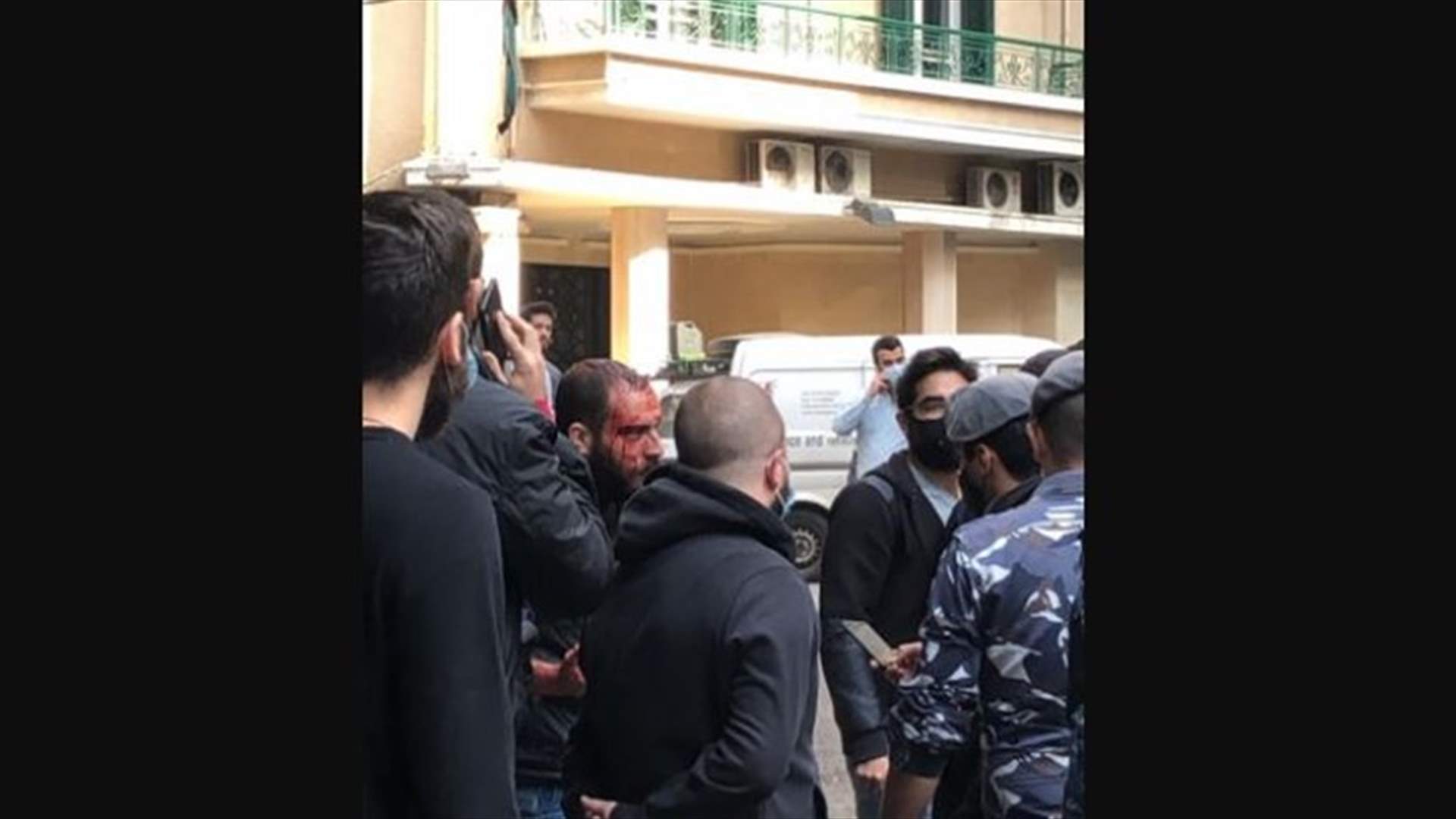 جرحى في إشكال بالجامعة اليسوعية على خلفية الانتخابات الطالبية