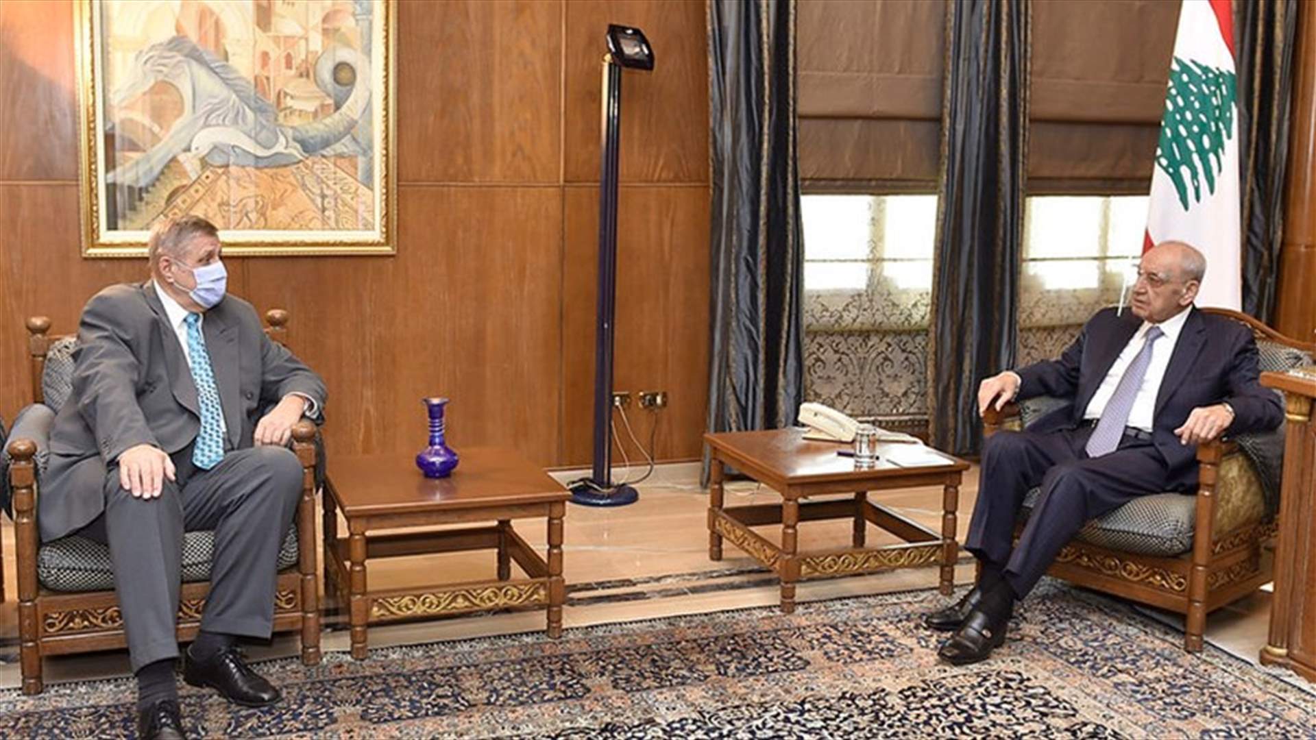 الرئيس بري: للسعي الى تشكيل حكومة انقاذ تمنع انزلاق لبنان نحو انهيار أكبر