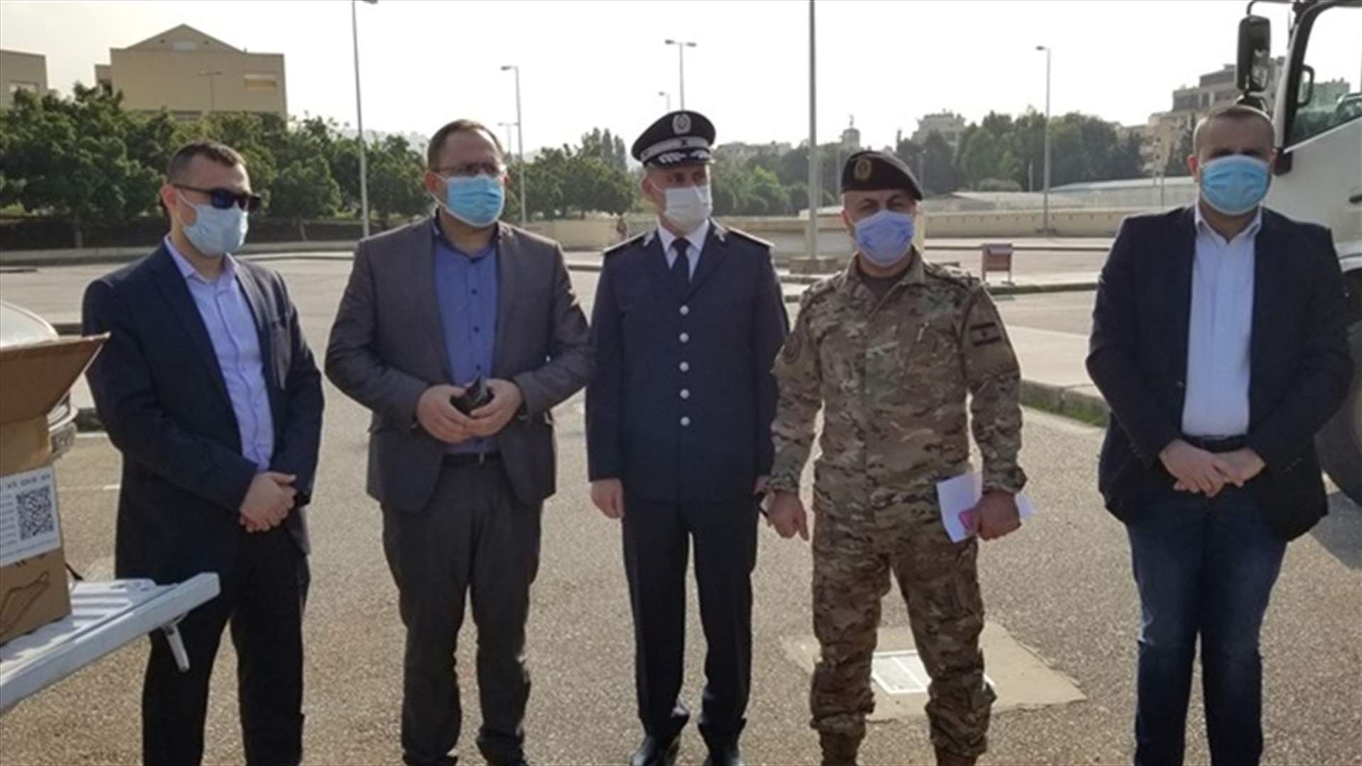وزارة الصحة سلمت مئة الف كمامة للجيش والامن العام لرفع الجهوزية في مواجهة الفيروس
