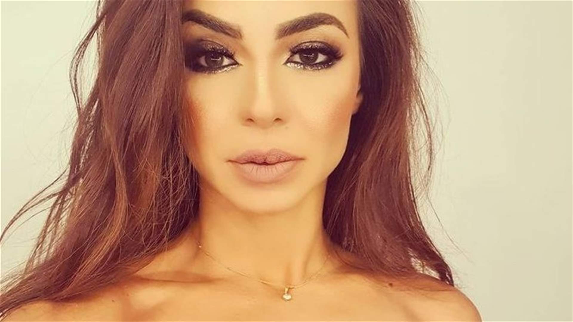 دوللي شاهين في صور جريئة من ملهى ليلي: "كانت ليلة مجنونة"