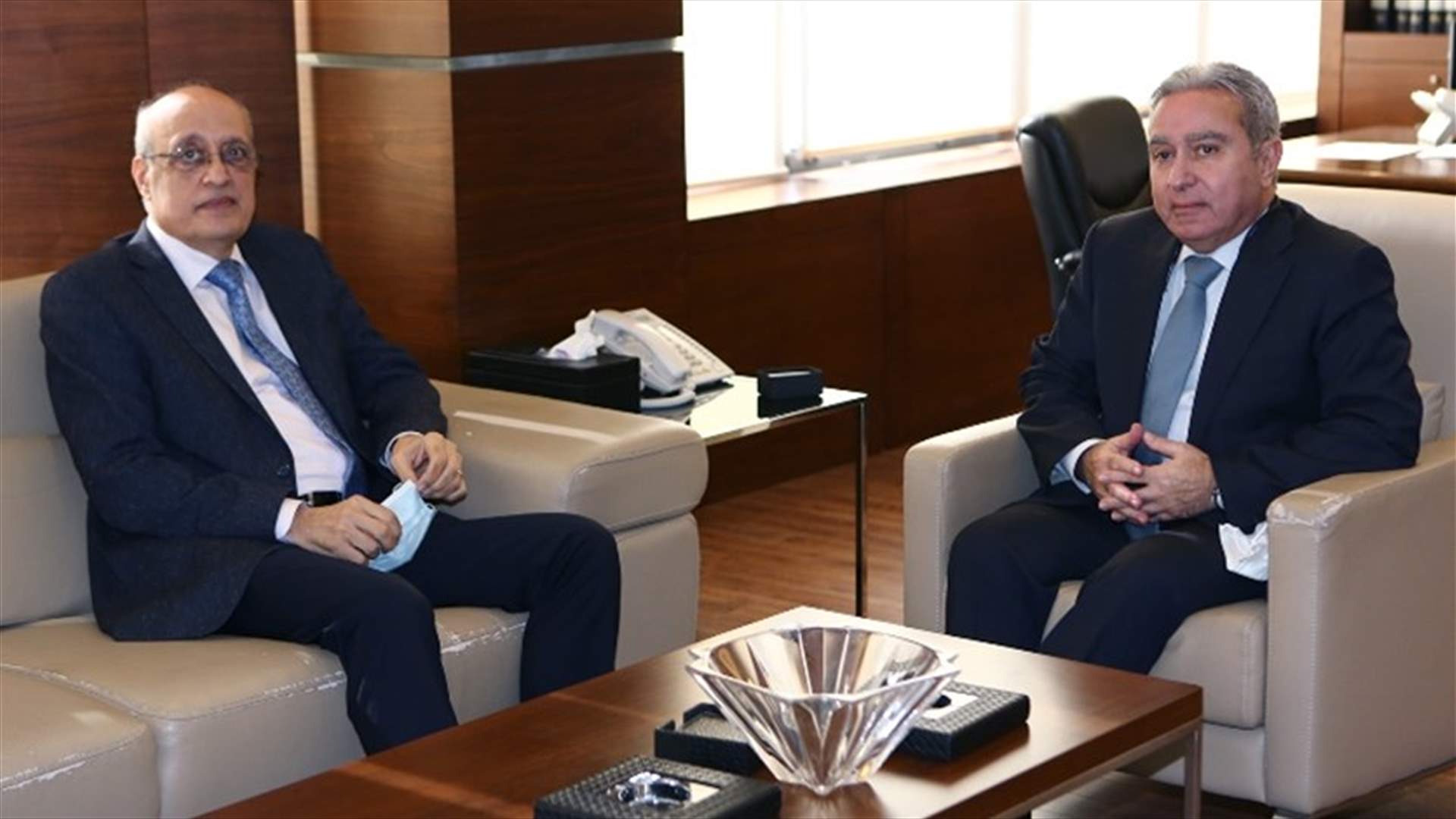 ابو شرف زار المشرفية: الوضع لا يبشر بالخير وذاهبون الى كارئة صحية نتيجة المخالفات