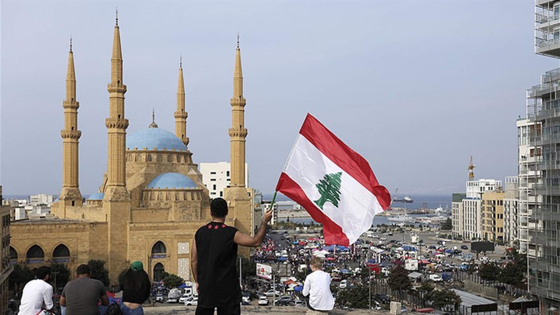 أمام القادة في لبنان فرصة ايام معدودة وإلا... "فعلى لبنان السلام" (الجمهورية)