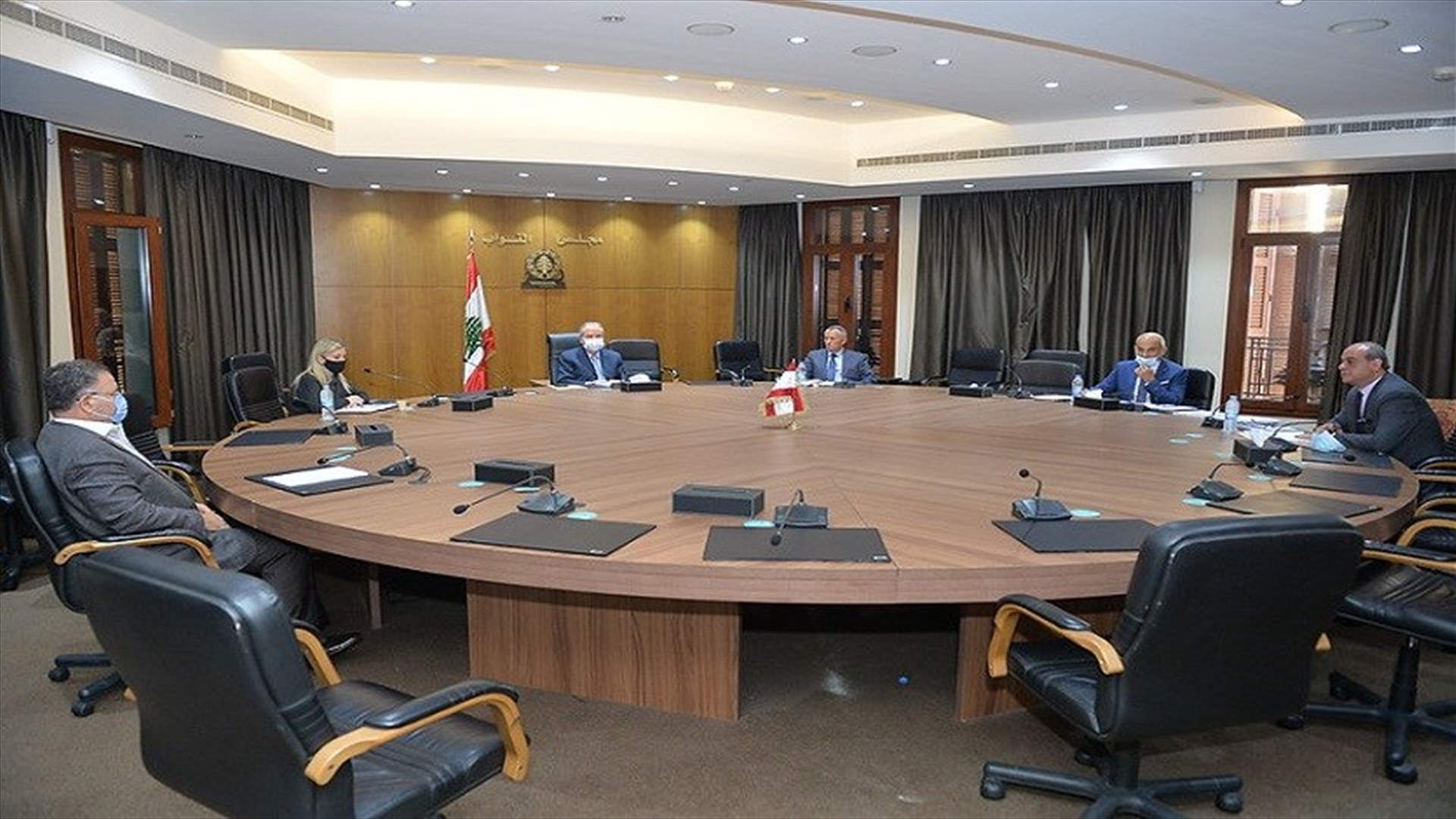 لجنة متابعة تنفيذ القوانين بحثت في حث الوزارات على انجاز المراسيم التطبيقية للقوانين المتعلقة بها