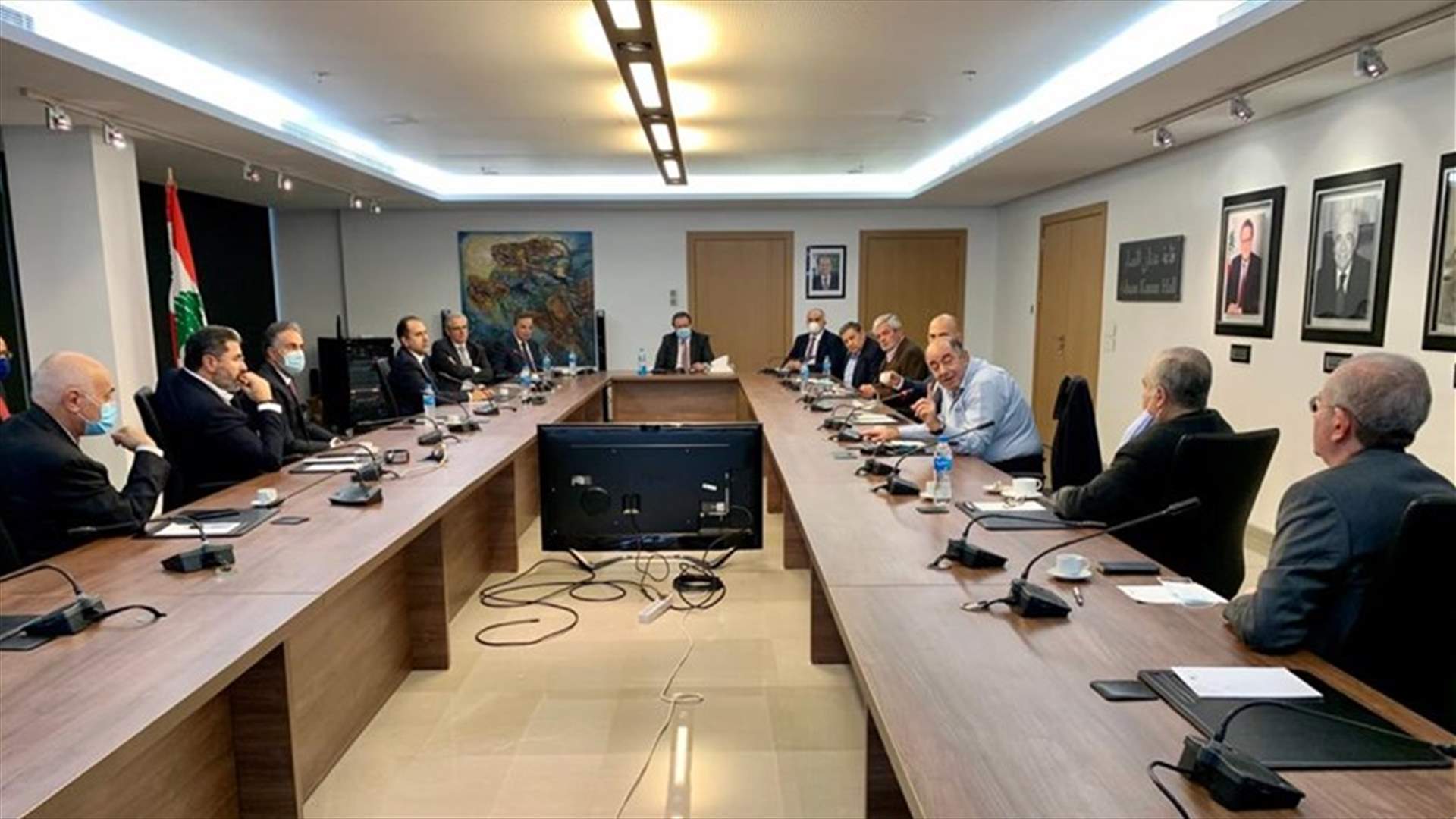 شقير استقبل وفدا من احدى شركات التأمين دفعت حقوق المتضررين من انفجار المرفأ