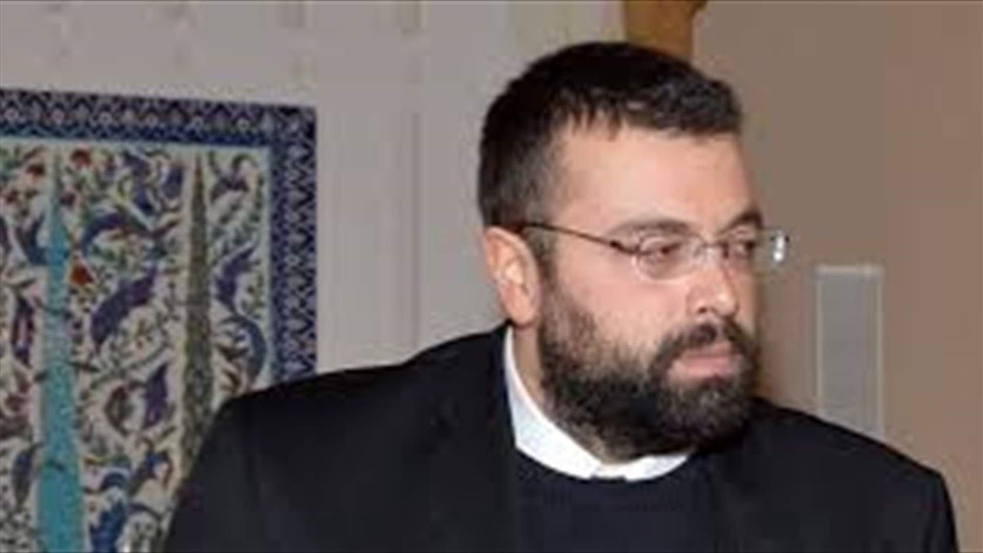 أحمد الحريري يعلق على الإشكال بين أحد مرافقيه وشابة كان يحاورها