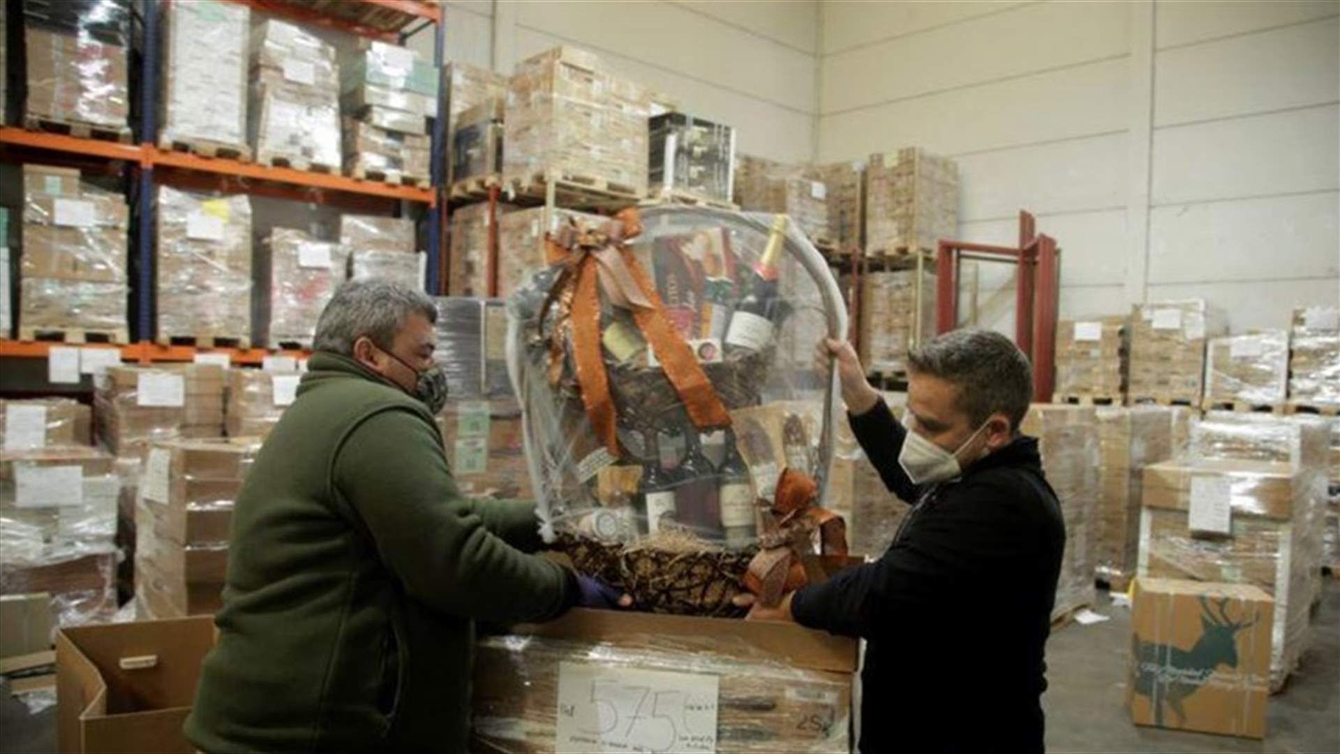 بعد إلغاء حفلات عيد الميلاد... شركات إسبانية ترسل هدايا لموظفيها