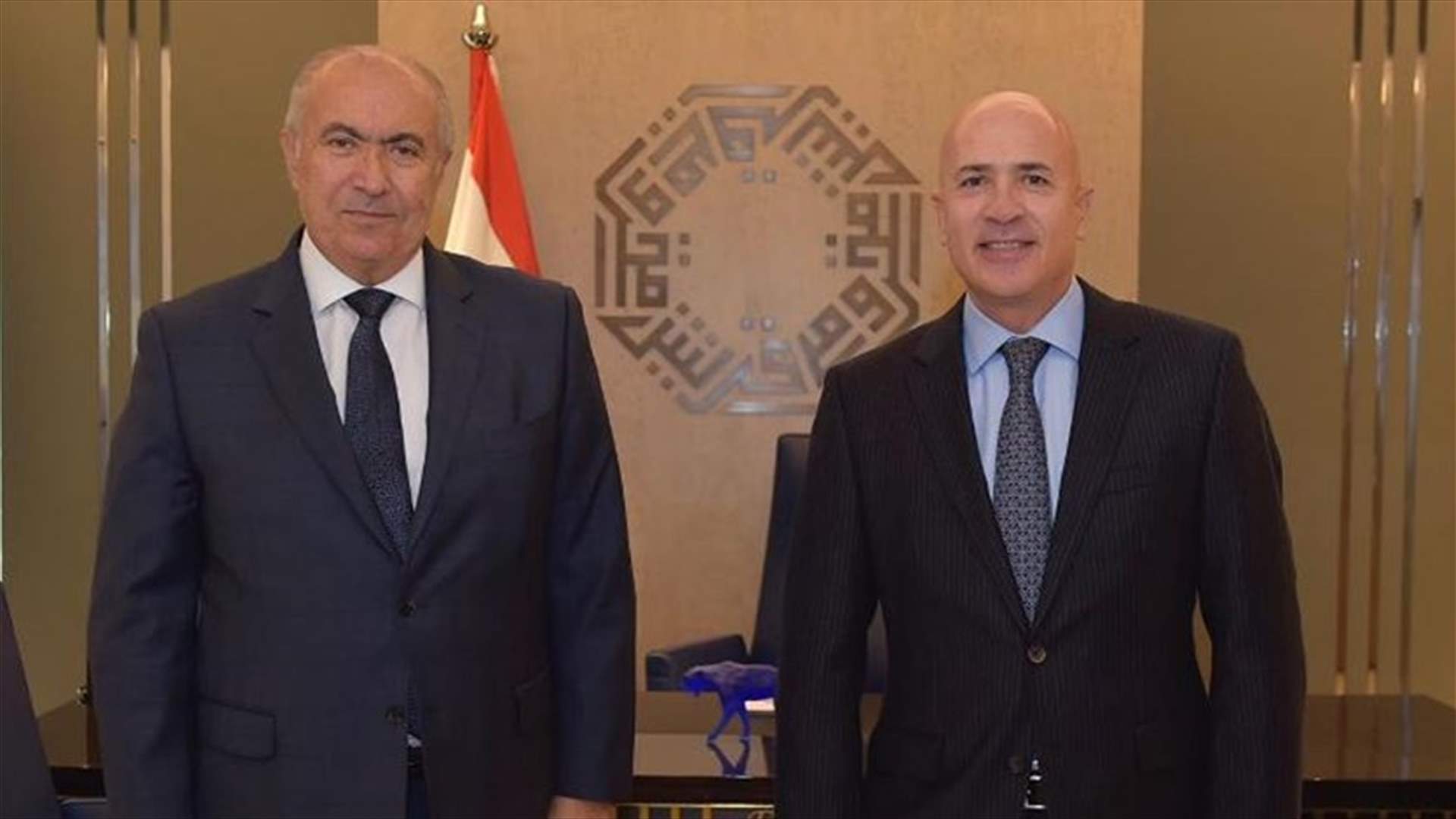 مخزومي التقى سفير الارجنتين: من المعيب التحاصص في الوزارات وتغييب الإصلاح