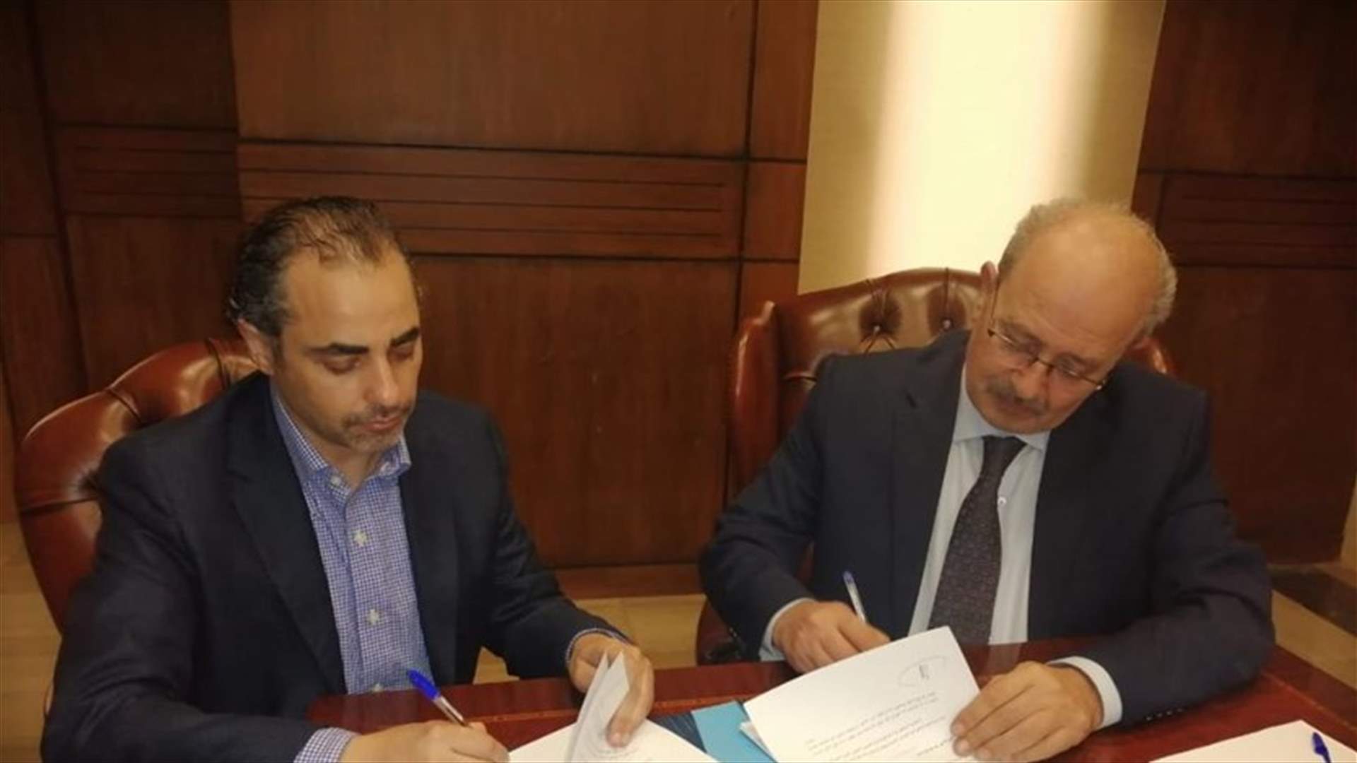مذكرة تفاهم بين نقابة المحامين في طرابلس وشركة ECONN : تسديد الرسوم نقدا من مناطق تواجد المحامين المتدرجين