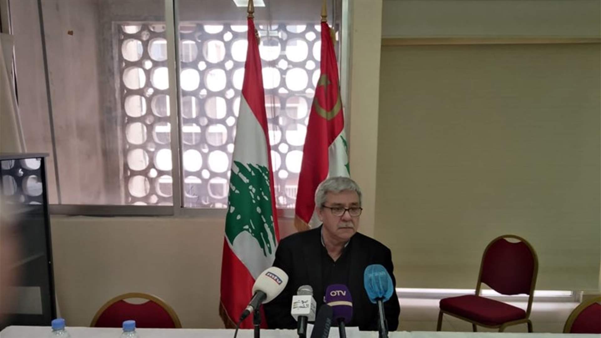 الشيوعي دعا الى تصعيد المواجهة: لحكومة وطنية انتقالية تتمتع بصلاحيات استثنائية
