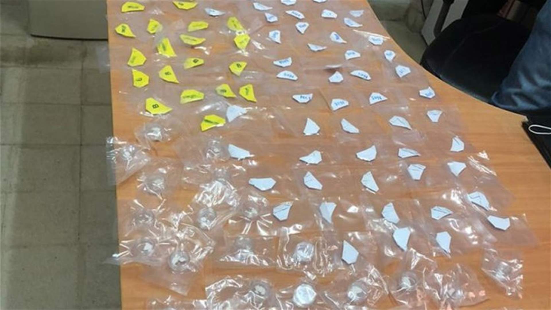 الجيش: توقيف مروجي مخدرات في ضبية بعد تبادل إطلاق النار مع عناصر الدورية